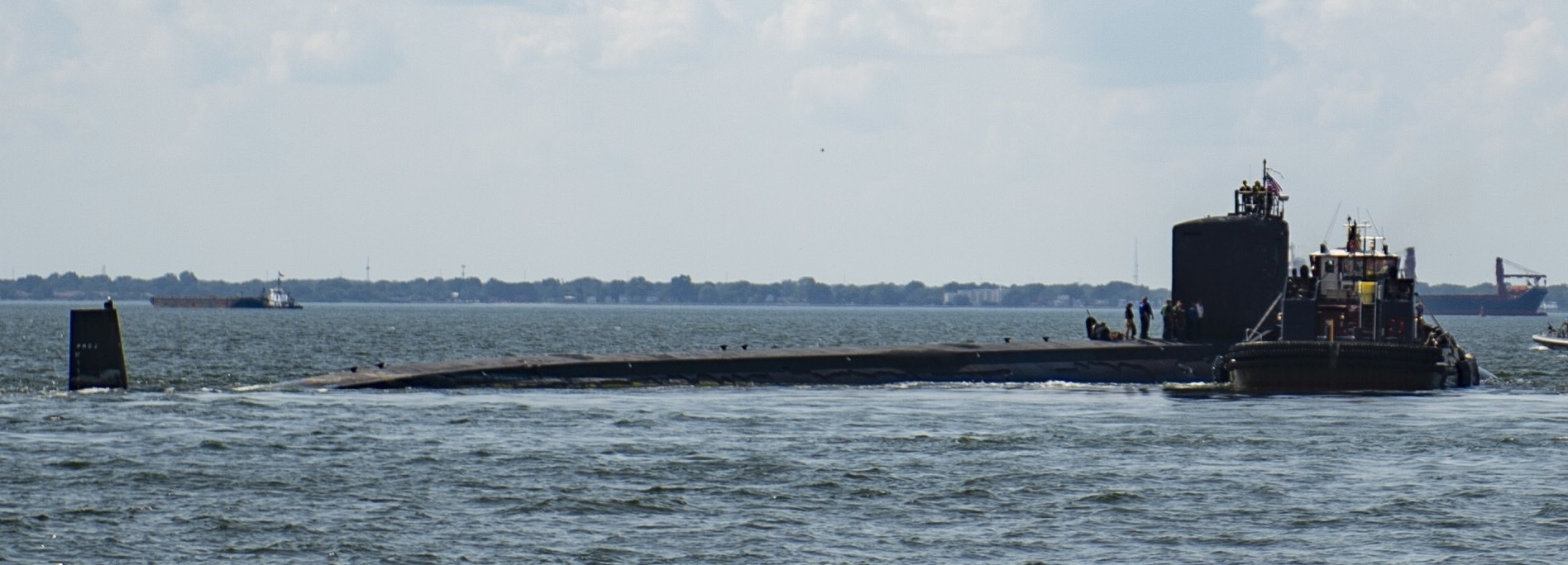 ssn-785 uss john warner virginia class attack submarine us navy 42 naval station norfolk virginia