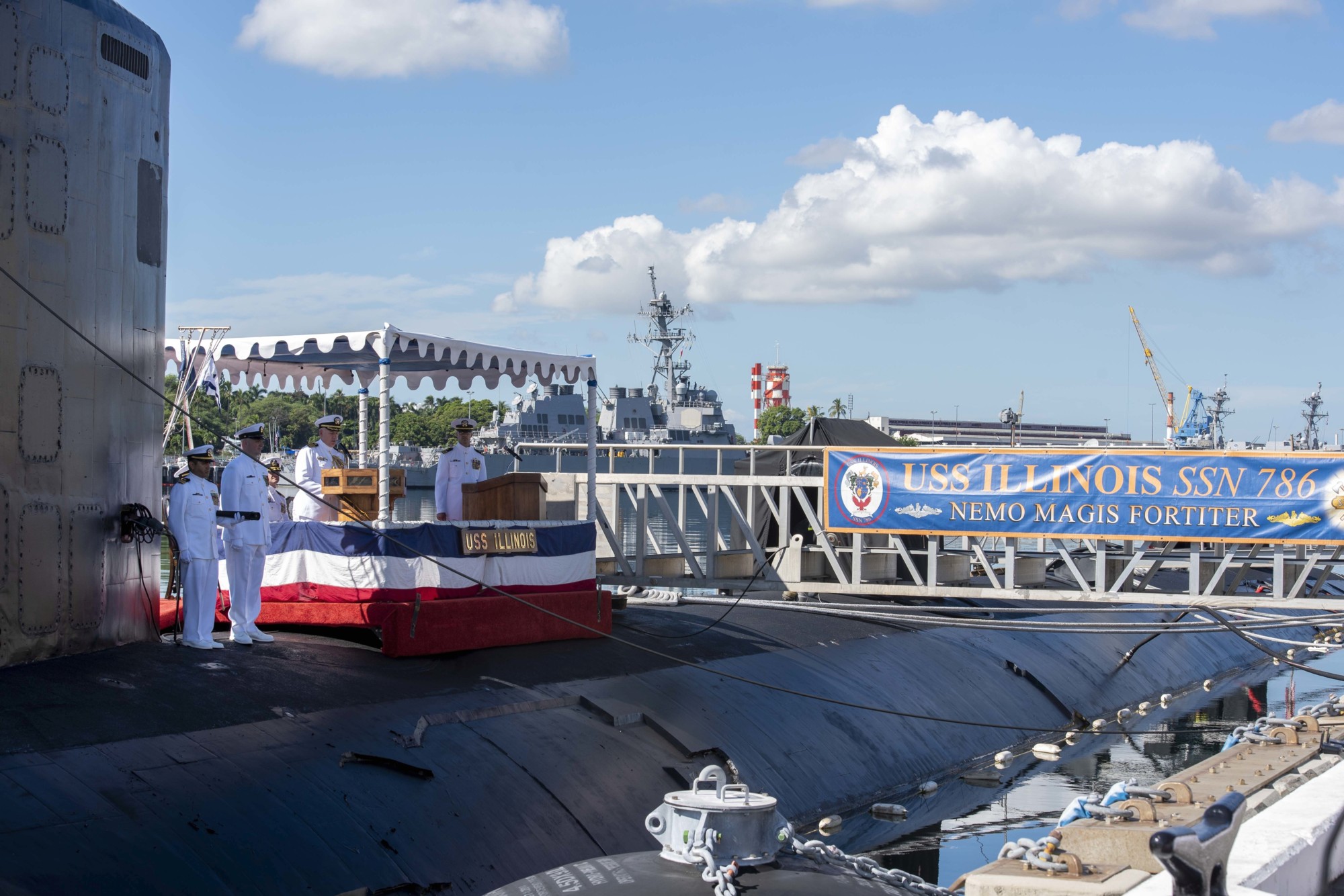 ssn-786 uss illinois virginia class attack submarine us navy 30 change of command pearl harbor