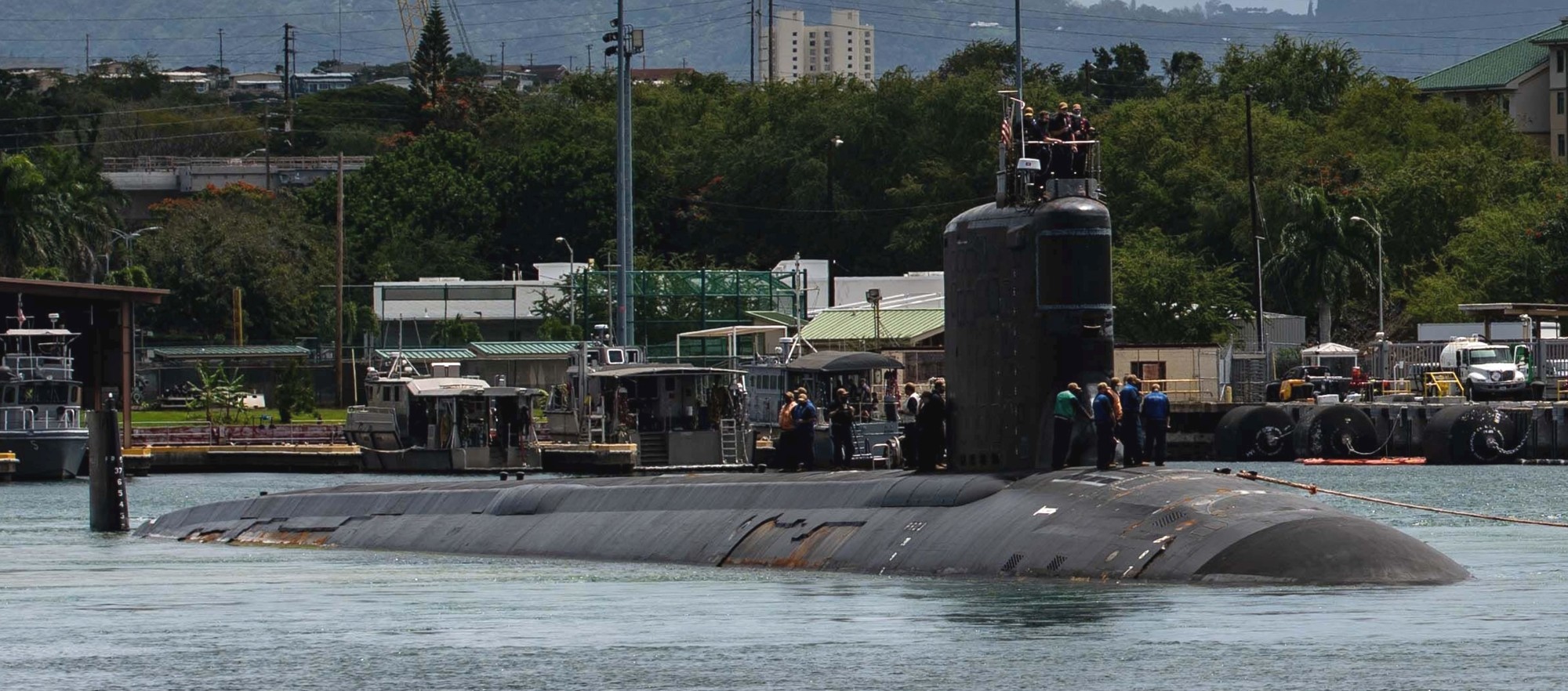 ssn-786 uss illinois virginia class attack submarine us navy 33 joint base pearl harbor hickam hawaii