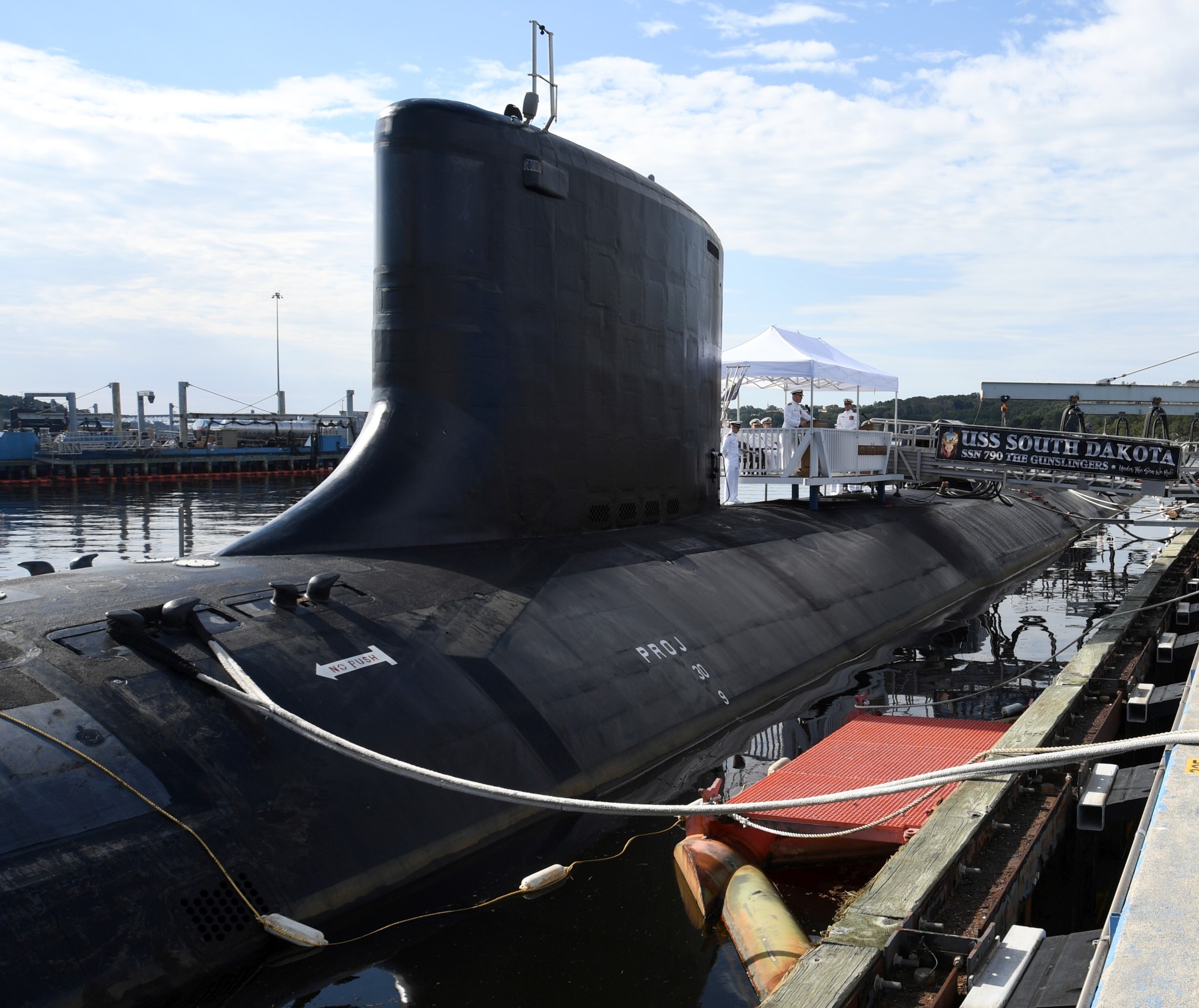 ssn-790 uss south dakota virginia class attack submarine us navy 10 subase new london groton