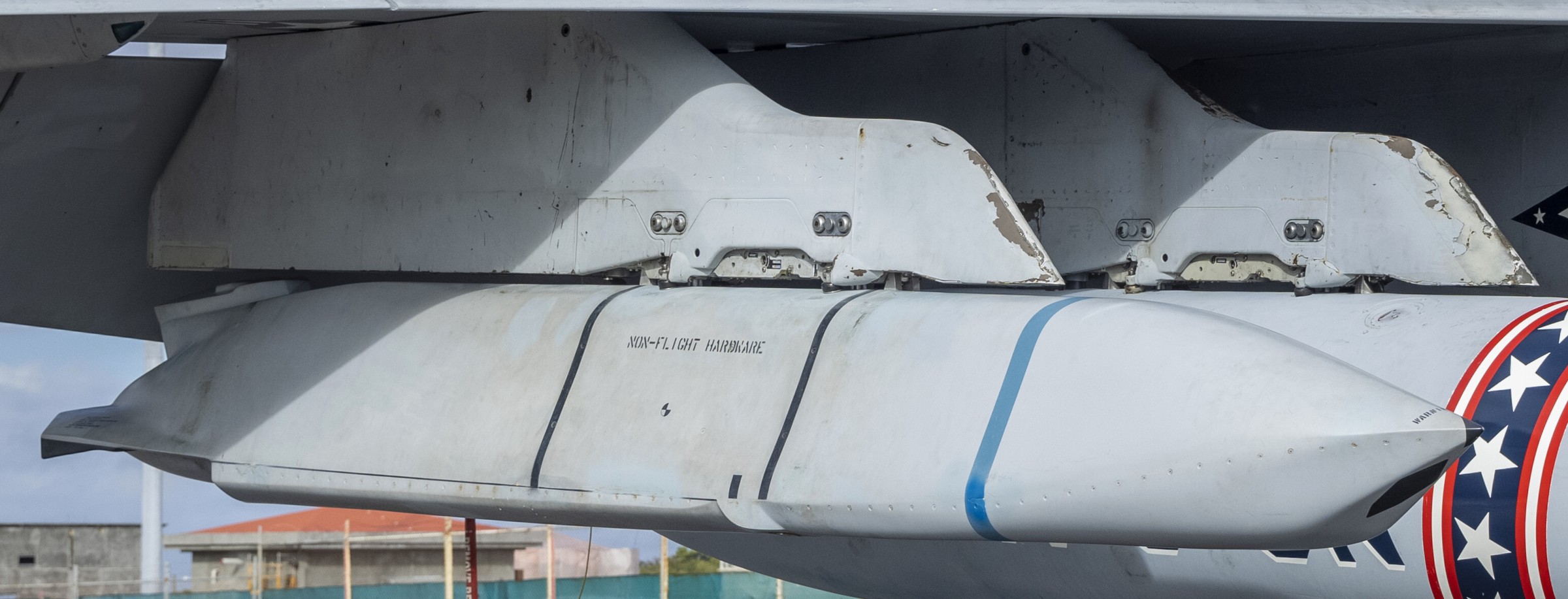 agm-158a jassm joint air-to-surface standoff missile usaf navy usmc 03