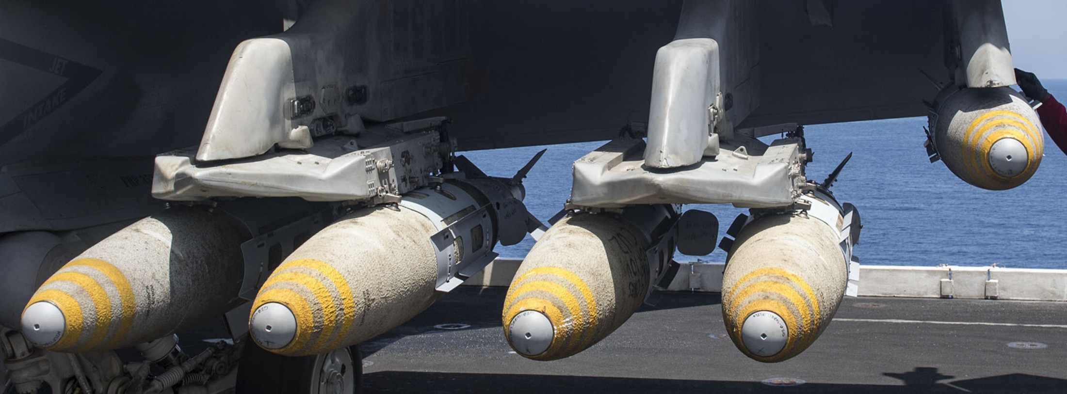 gbu-32 jdam joint direct attack munition 1000 lbs guided bomb unit us navy 09