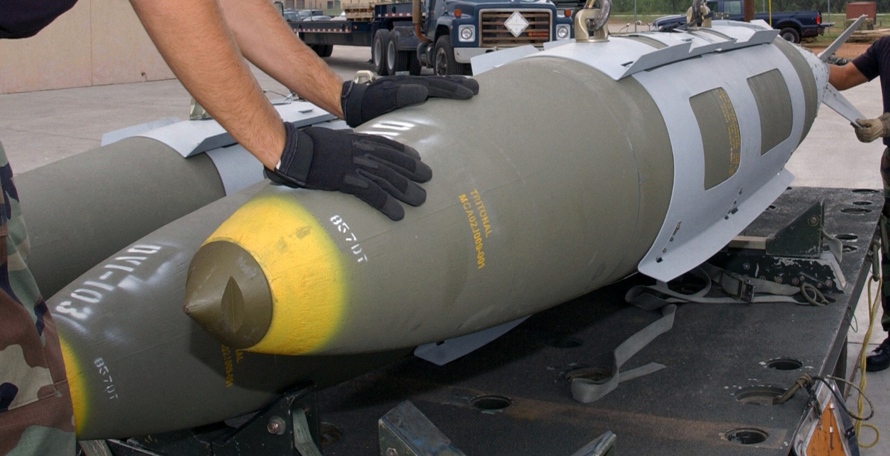 gbu-32 jdam joint direct attack munition 1000 lbs guided bomb unit us navy air force 16