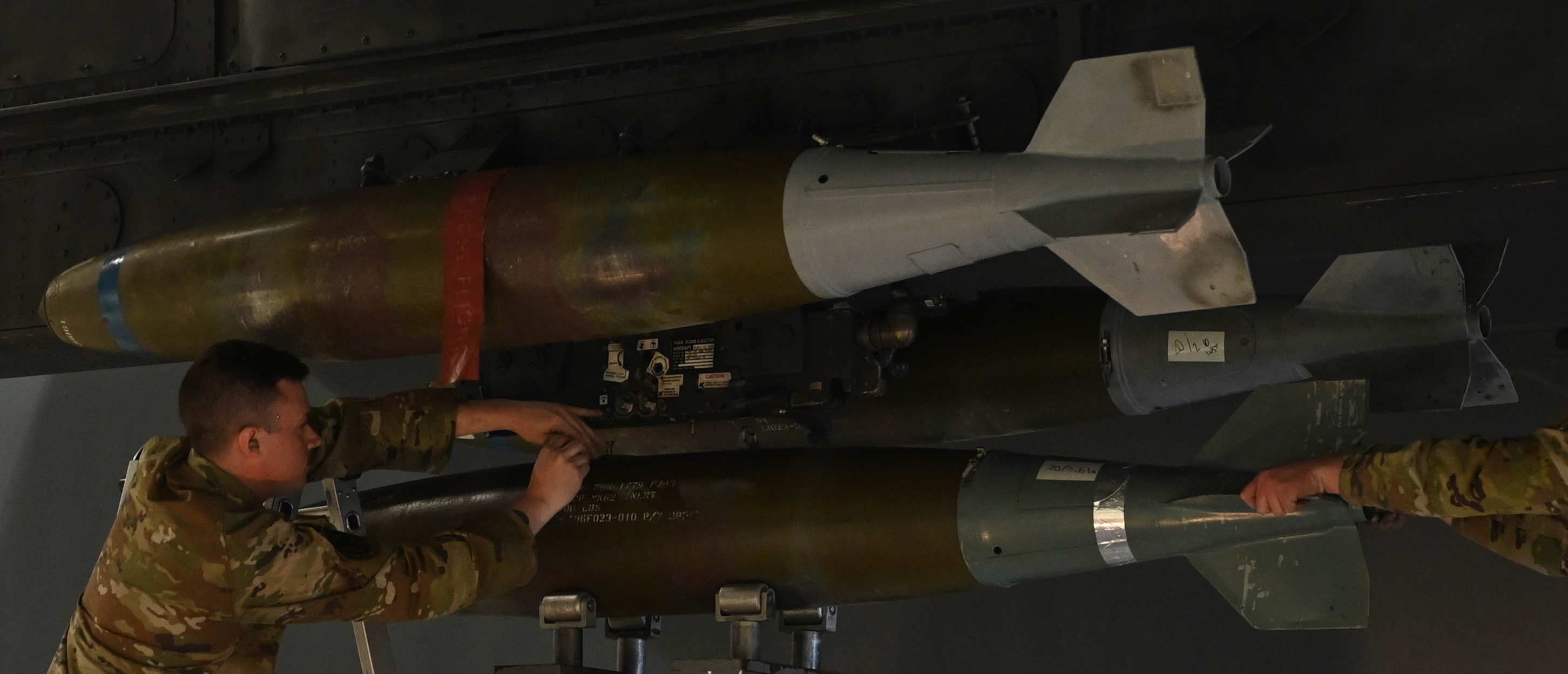 gbu-32 jdam joint direct attack munition 1000 lbs guided bomb unit 17