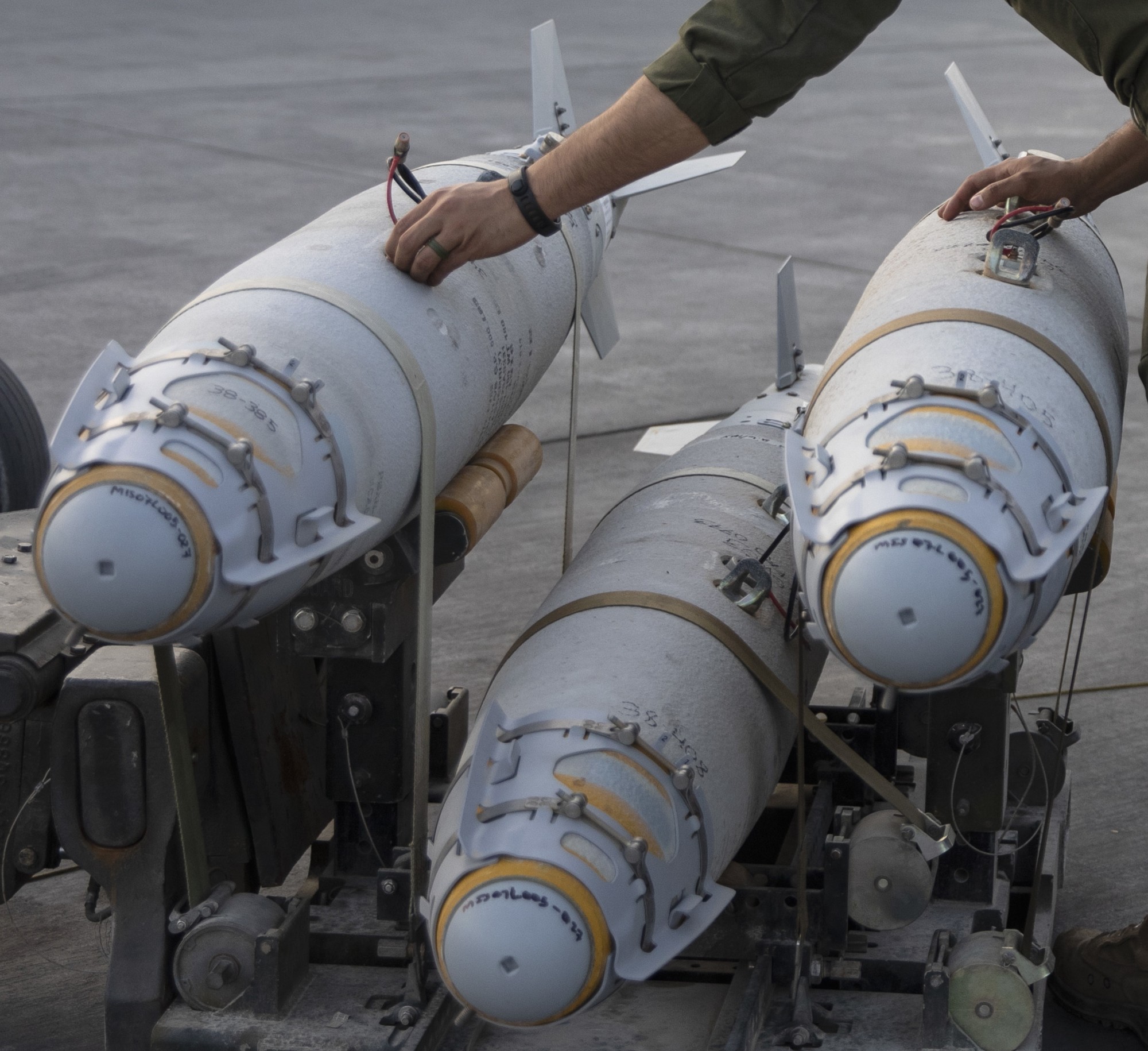 gbu-38 jdam joint direct attack munition 500 lbs guided bomb unit mark 82 blu-111 us navy 19