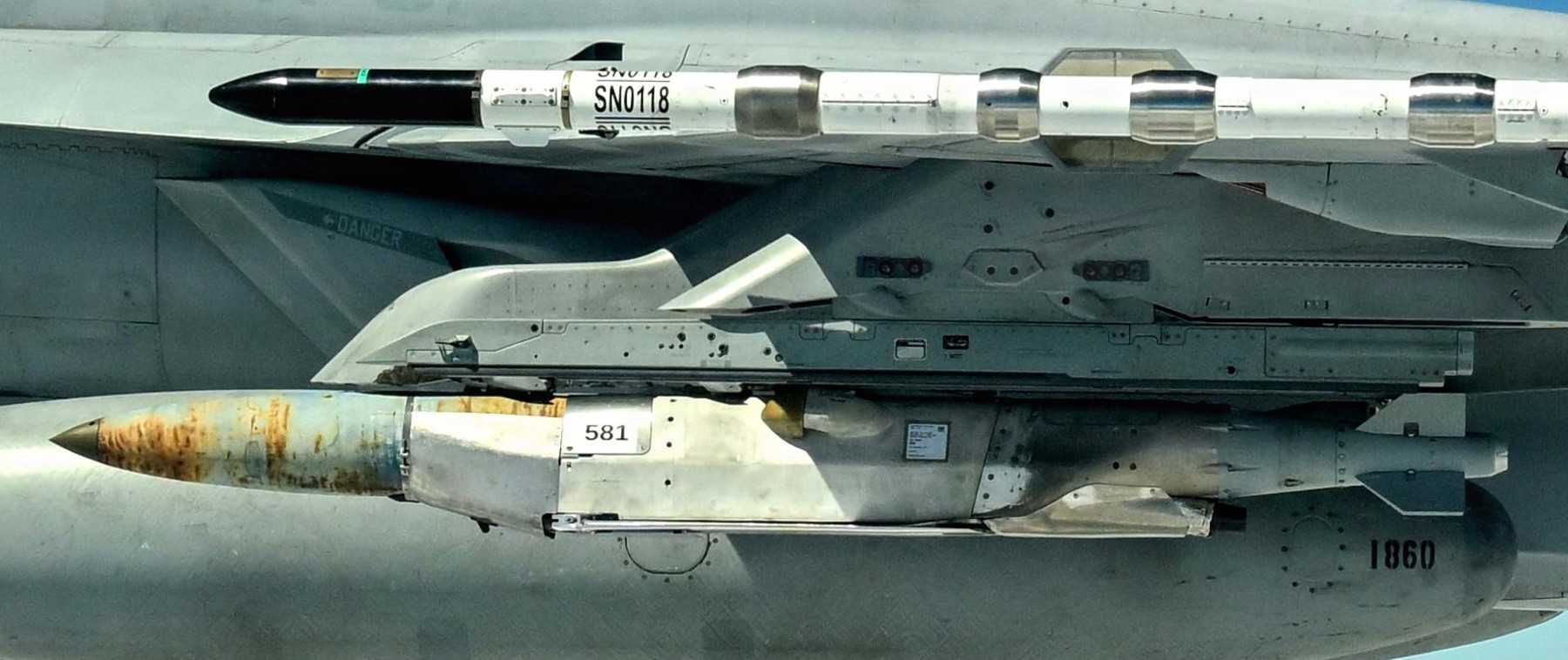 gbu-75 jdam-lr joint direct attack munition long range 500 lbs guided bomb unit us navy 02