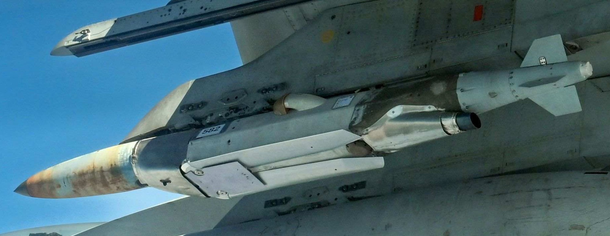gbu-75 jdam-lr joint direct attack munition long range 500 lbs guided bomb unit us navy 03