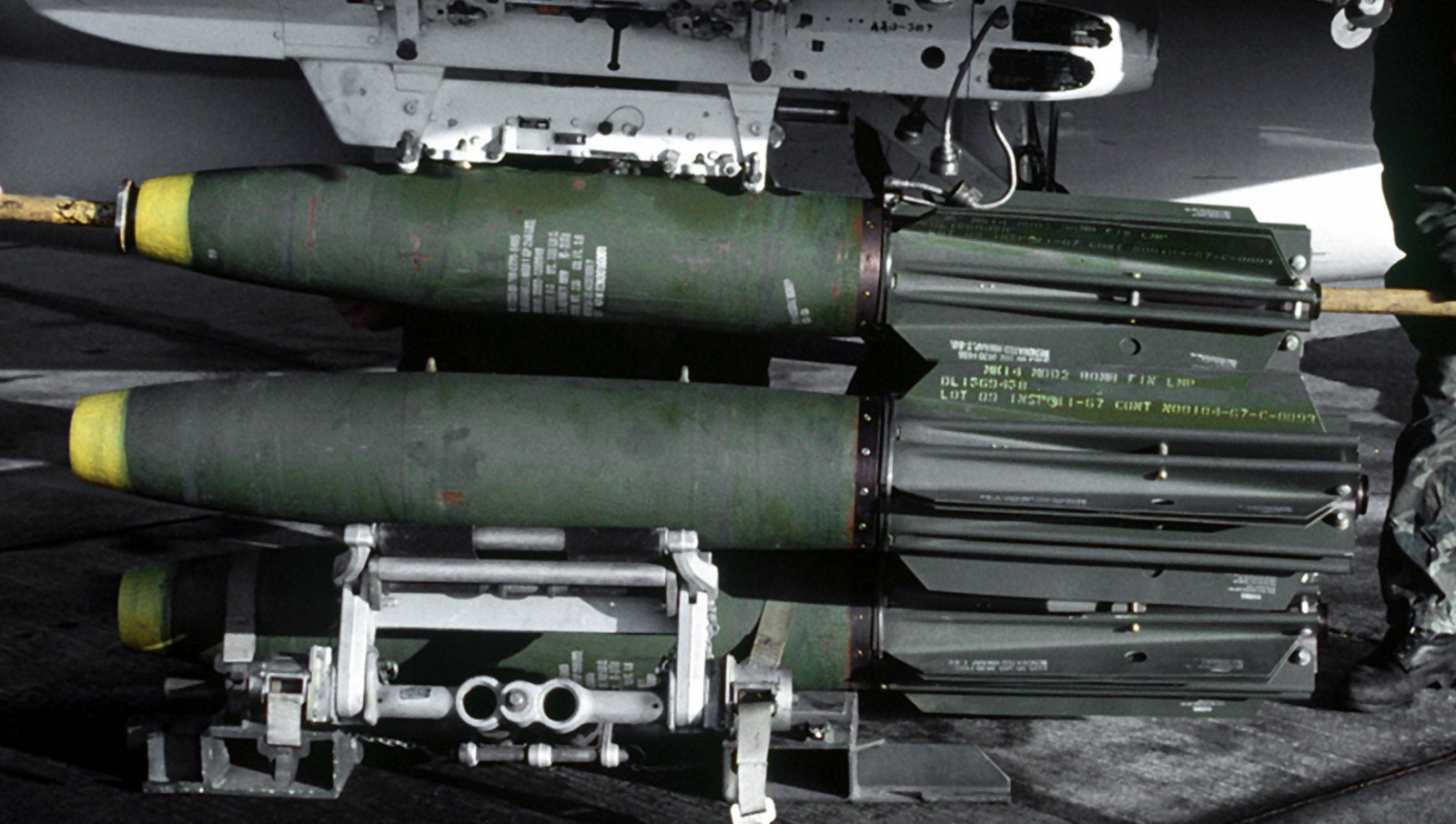 mark 81 snakeye general purpose bomb mk.81 high drag 02
