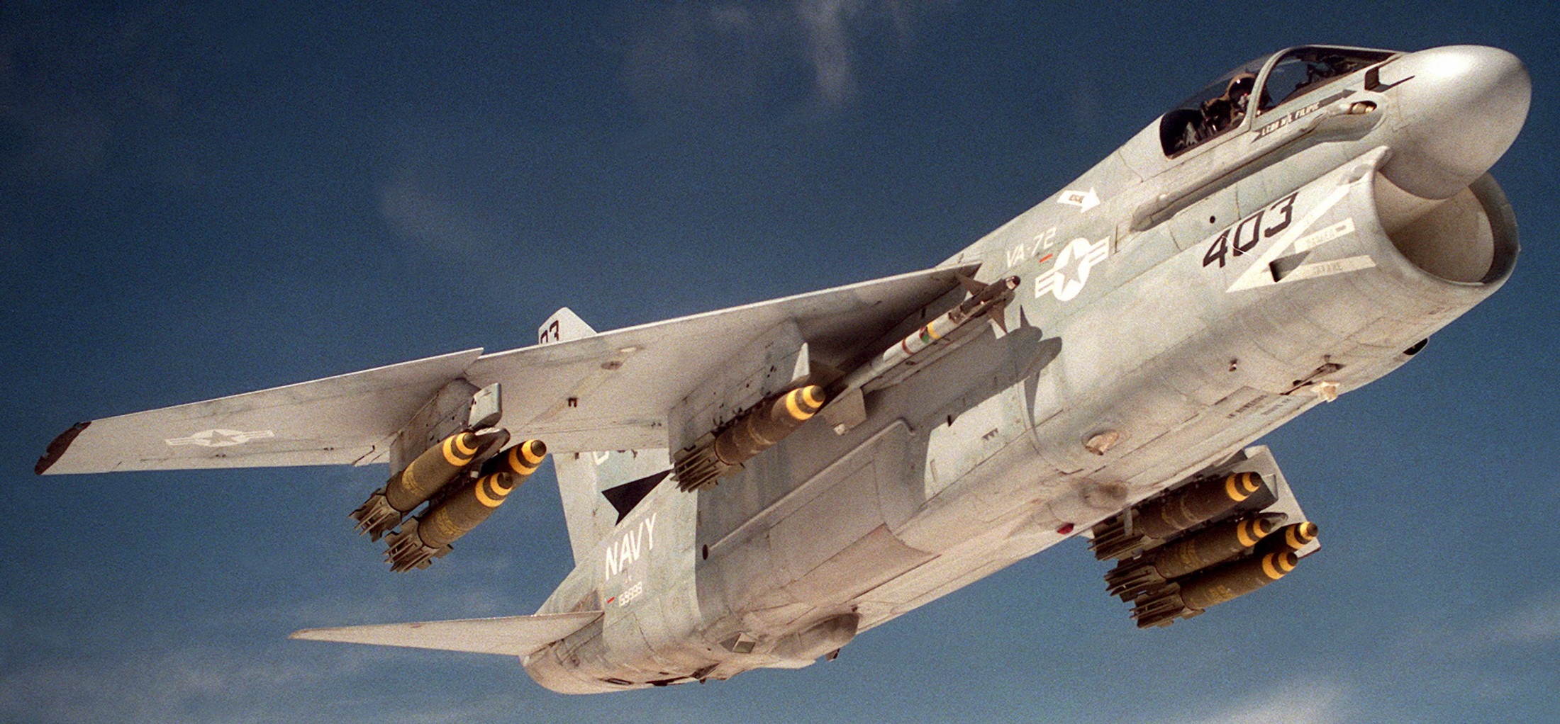 blu-111a/b snakeye general purpose bomb 500 lbs high-drag mk.82 navy a-7 corsair 07