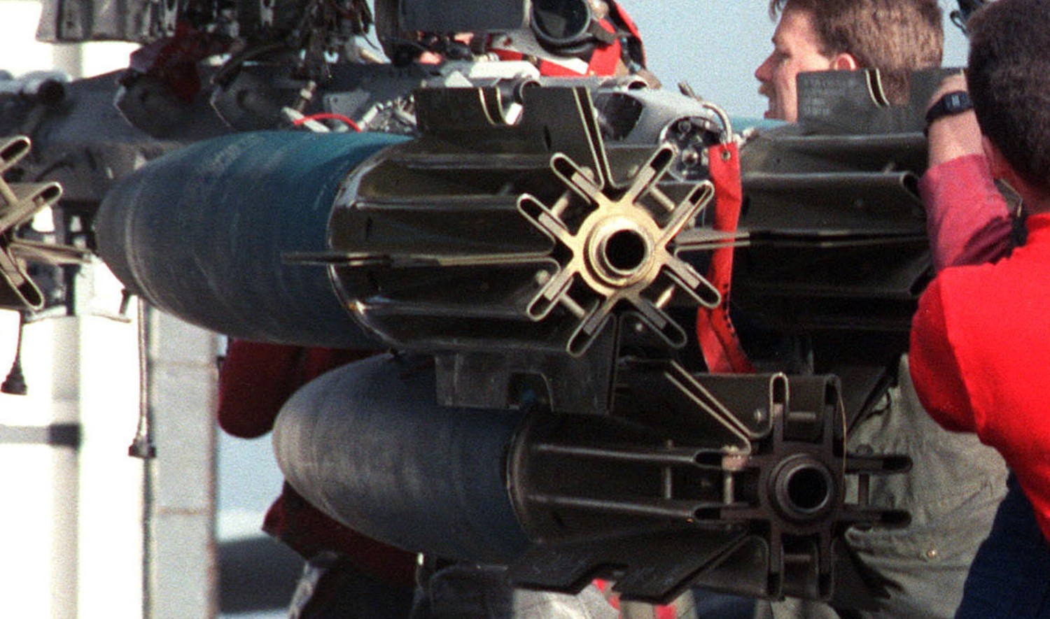 mark 82 mk.82 blu-111 blu-126 blu-129 snakeye general purpose bomb 500 lbs high-drag 02