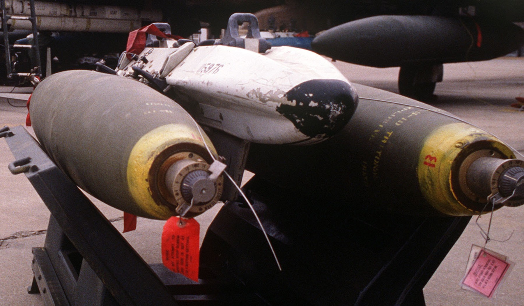 mark 82 mk.82 blu-111 blu-126 blu-129 general purpose bomb 500 lbs low drag 10