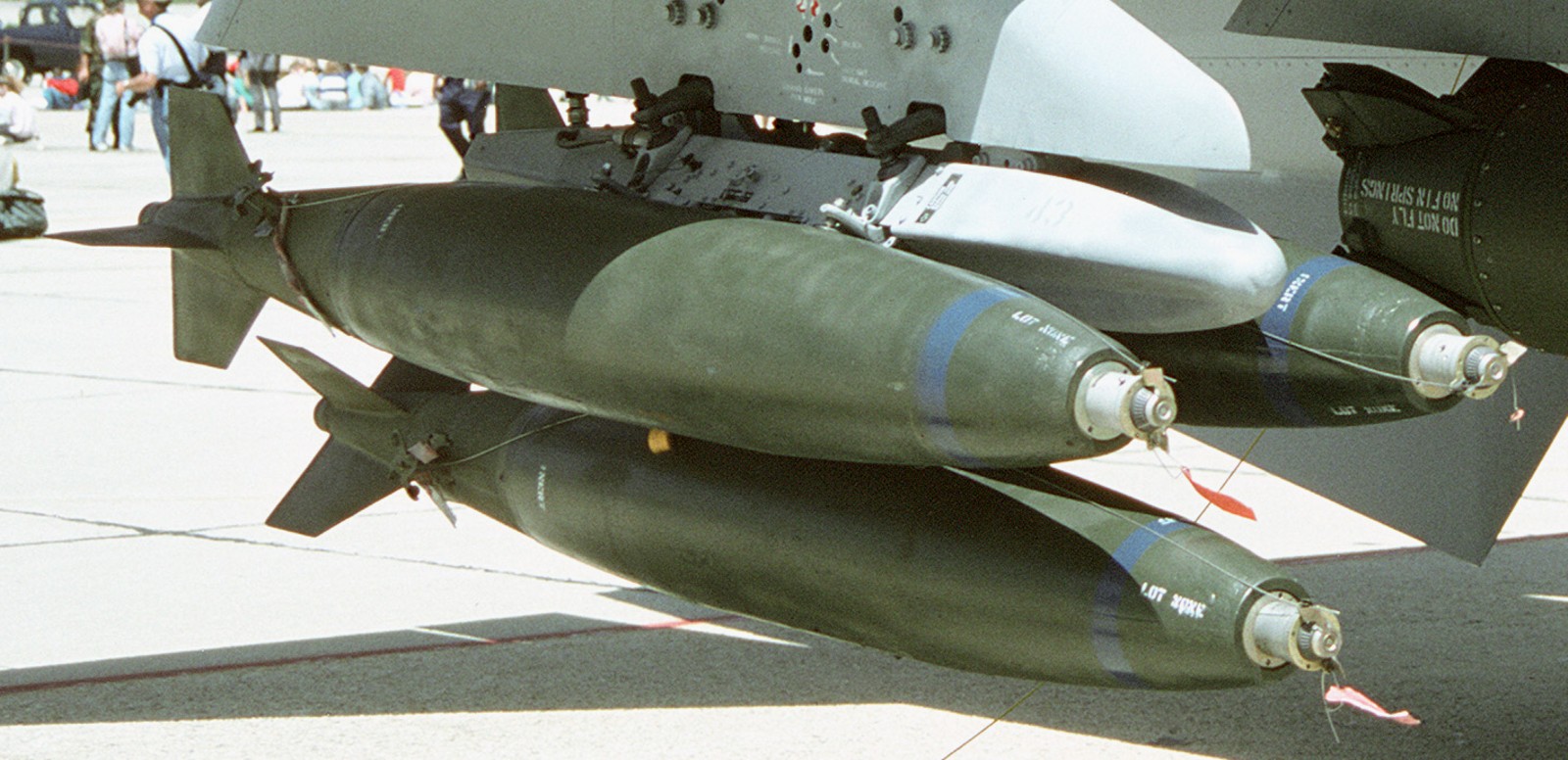 mark 82 mk.82 blu-111 blu-126 blu-129 general purpose bomb 500 lbs low drag 12