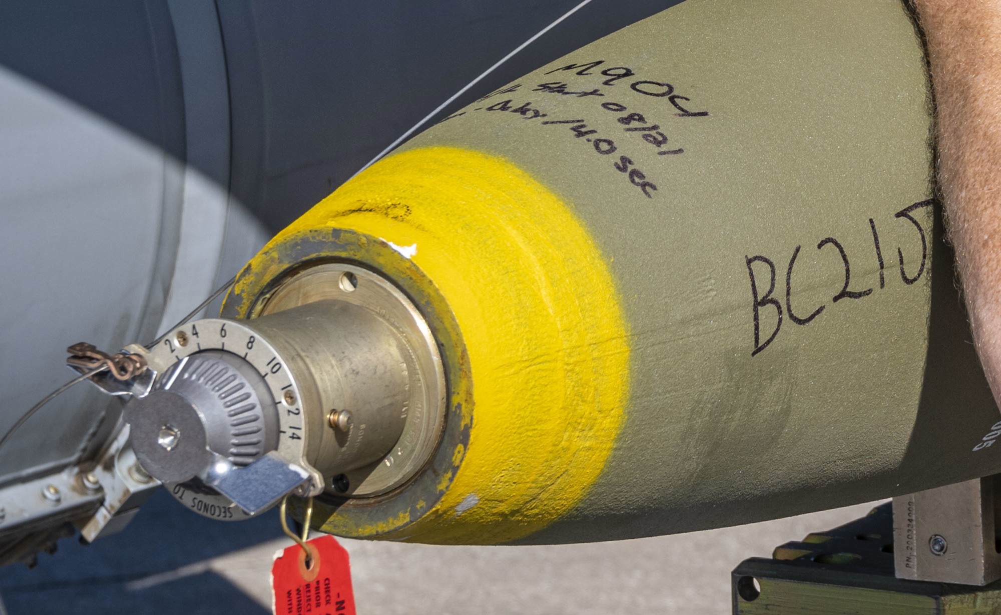 mark 82 mk.82 blu-111 blu-126 blu-129 general purpose bomb 500 lbs low drag fuze delay timer 19