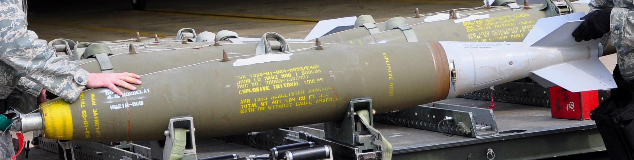 mark 82 mk.82 blu-111 blu-126 blu-129 general purpose bomb 500 lbs low drag 21