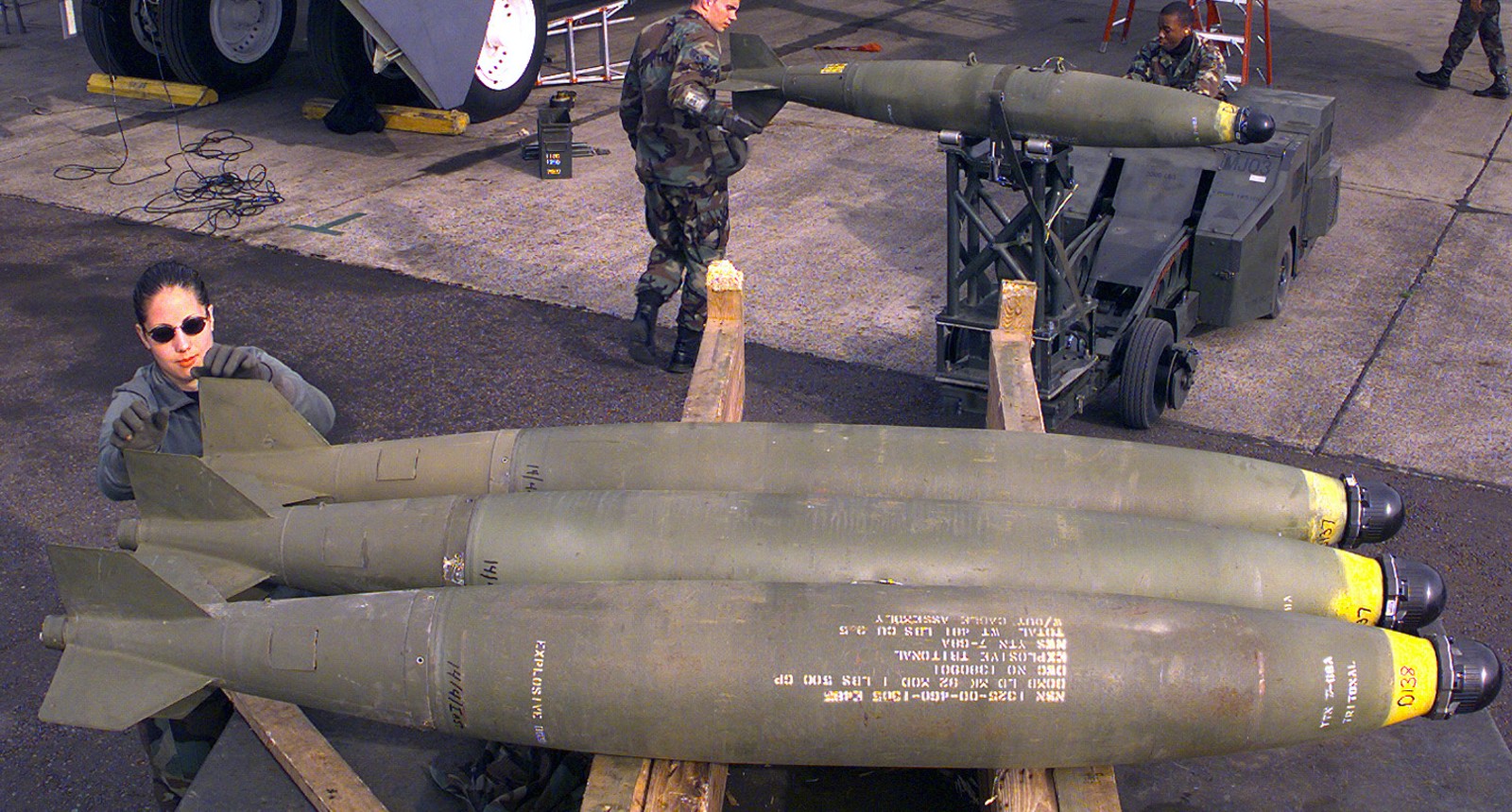 mark 82 mk.82 blu-111 blu-126 blu-129 general purpose bomb 500 lbs low drag 34