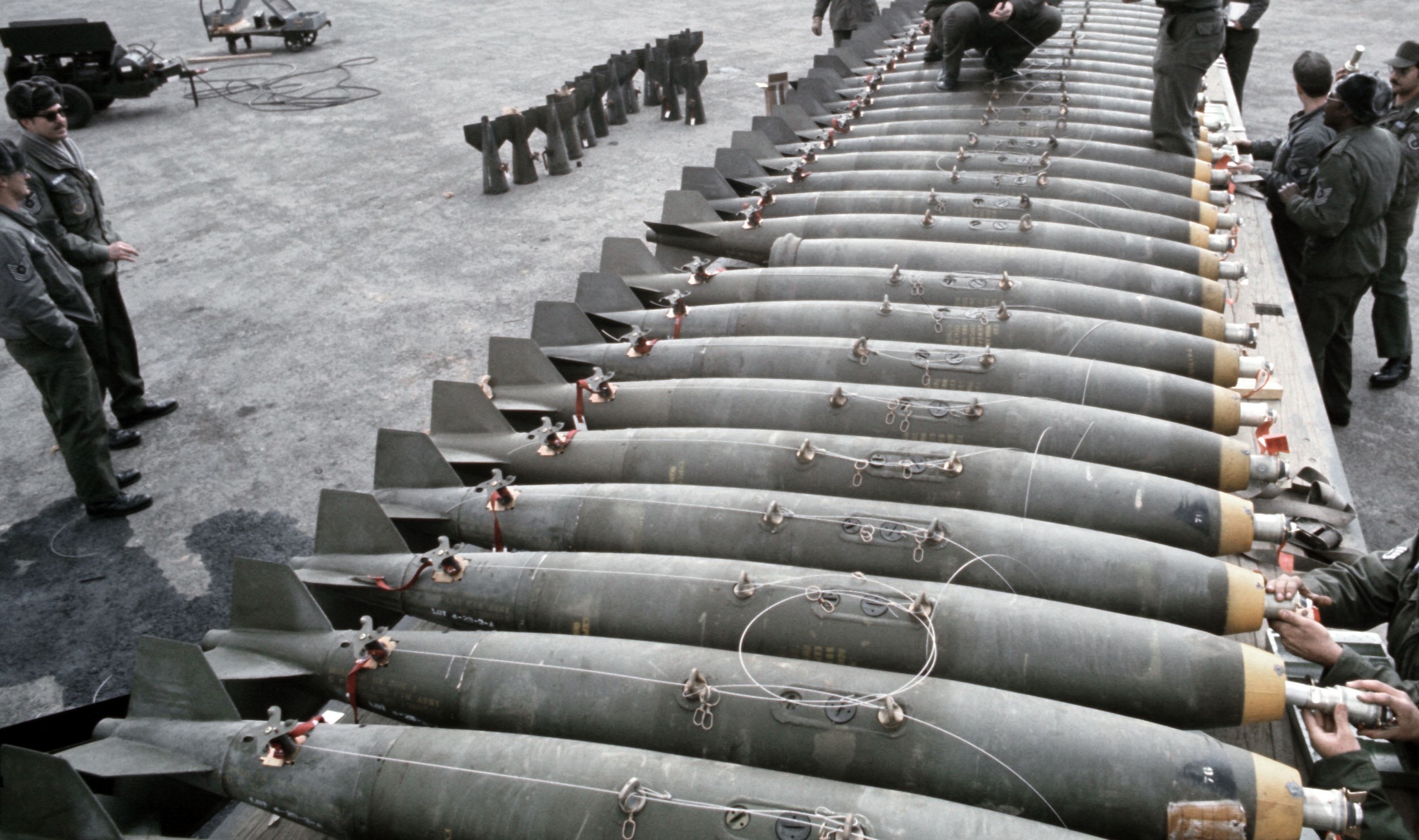 mark 82 mk.82 blu-111 blu-126 blu-129 general purpose bomb 500 lbs low drag 43