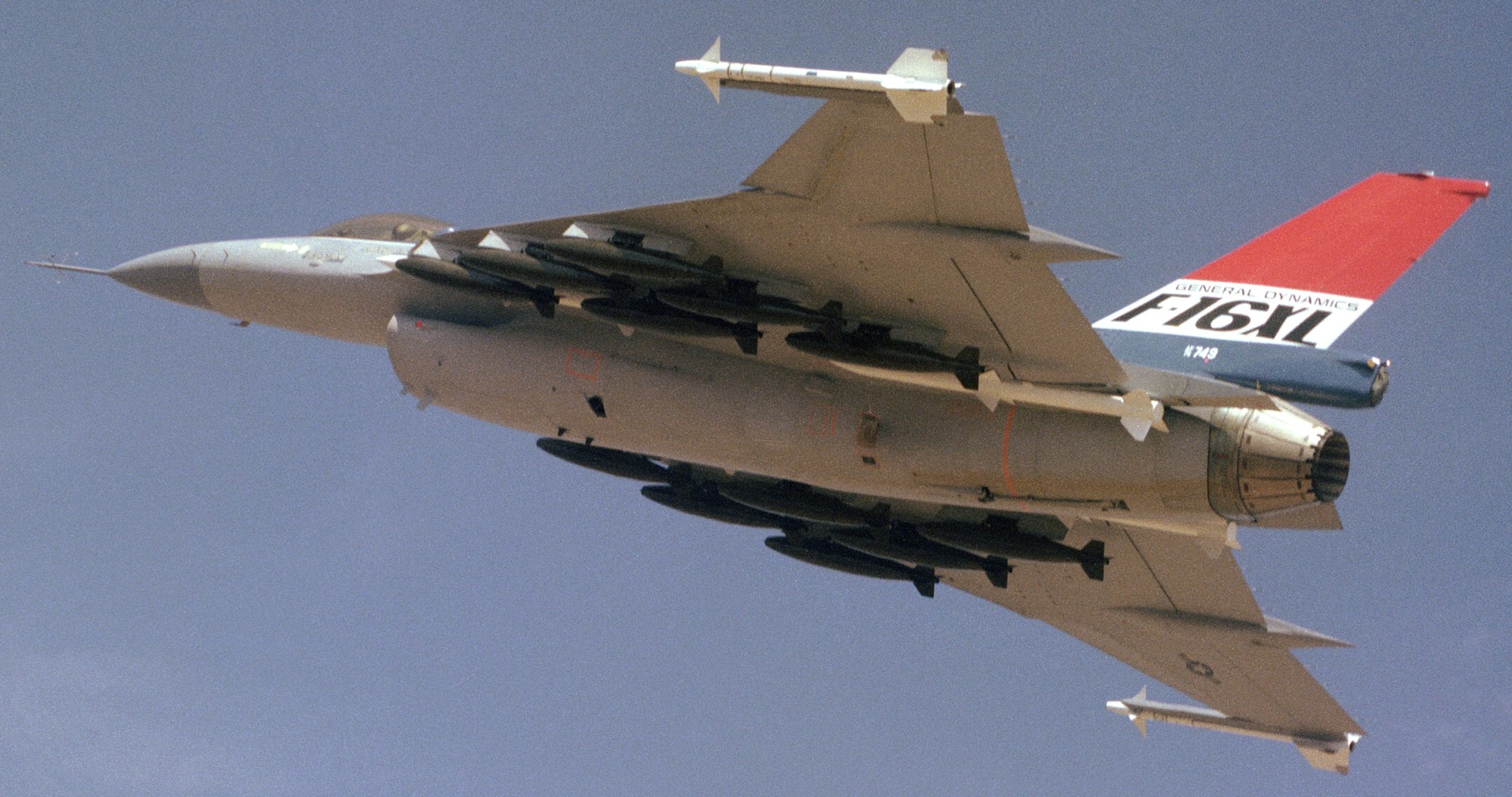 mark 82 mk.82 blu-111 blu-126 blu-129 general purpose bomb 500 lbs low drag 44