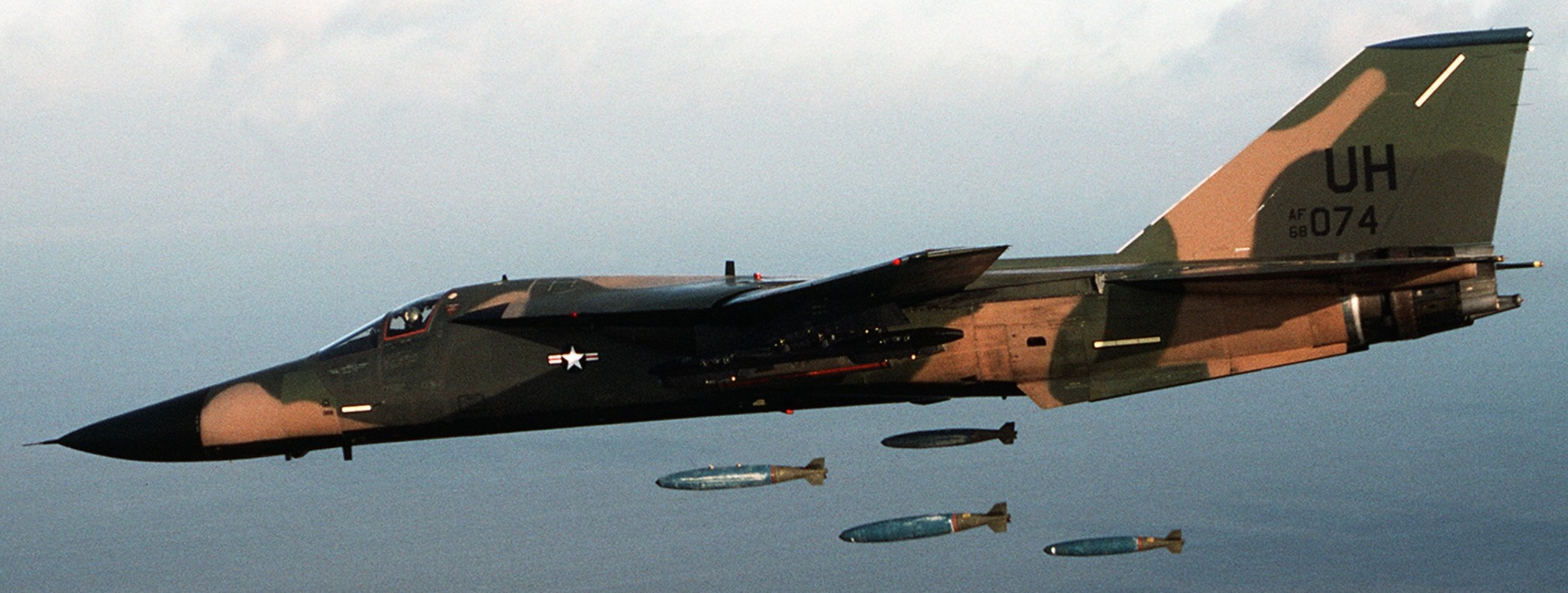mark 82 mk.82 blu-111 blu-126 blu-129 general purpose bomb 500 lbs low drag 54