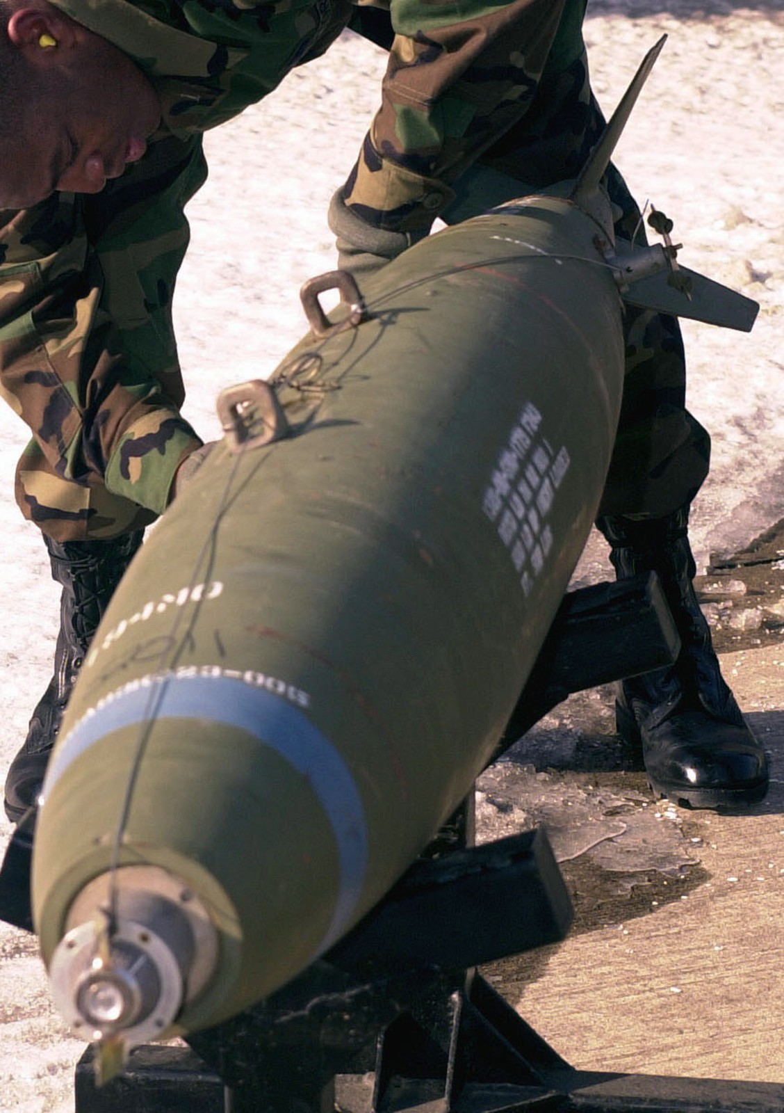 mark 83 mk.83 general purpose bomb 1000 lbs low drag air force navy 02