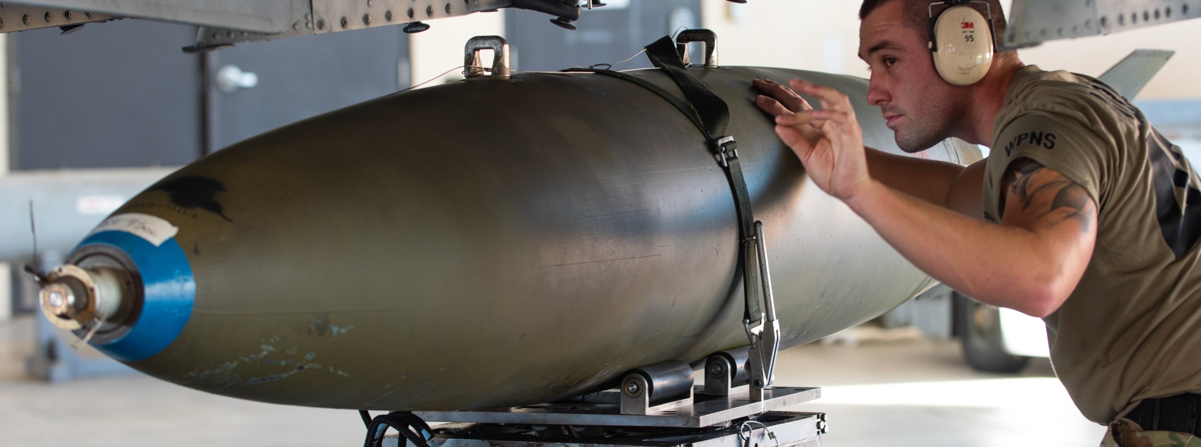mark 83 mk.83 general purpose bomb 1000 lbs low drag air force navy 05