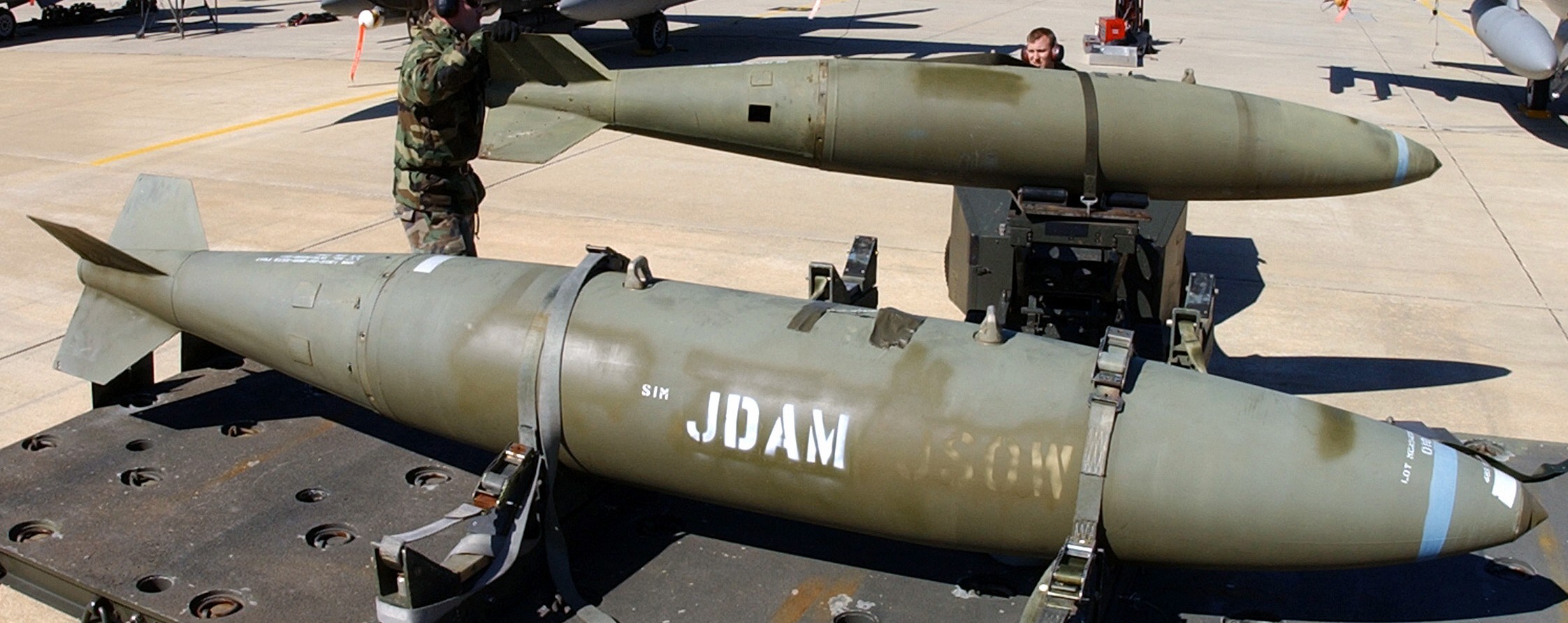 mark 83 mk.83 general purpose bomb 1000 lbs low drag air force navy 06