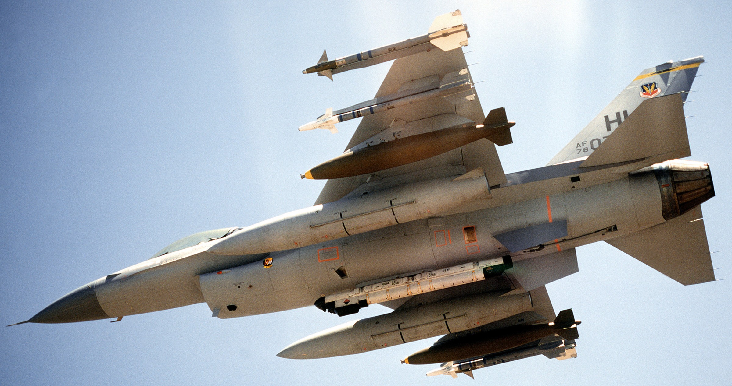 mark 84 mk.84 blu-109 general purpose bomb 2000 lbs low drag air force f-16 fighting falcon 09