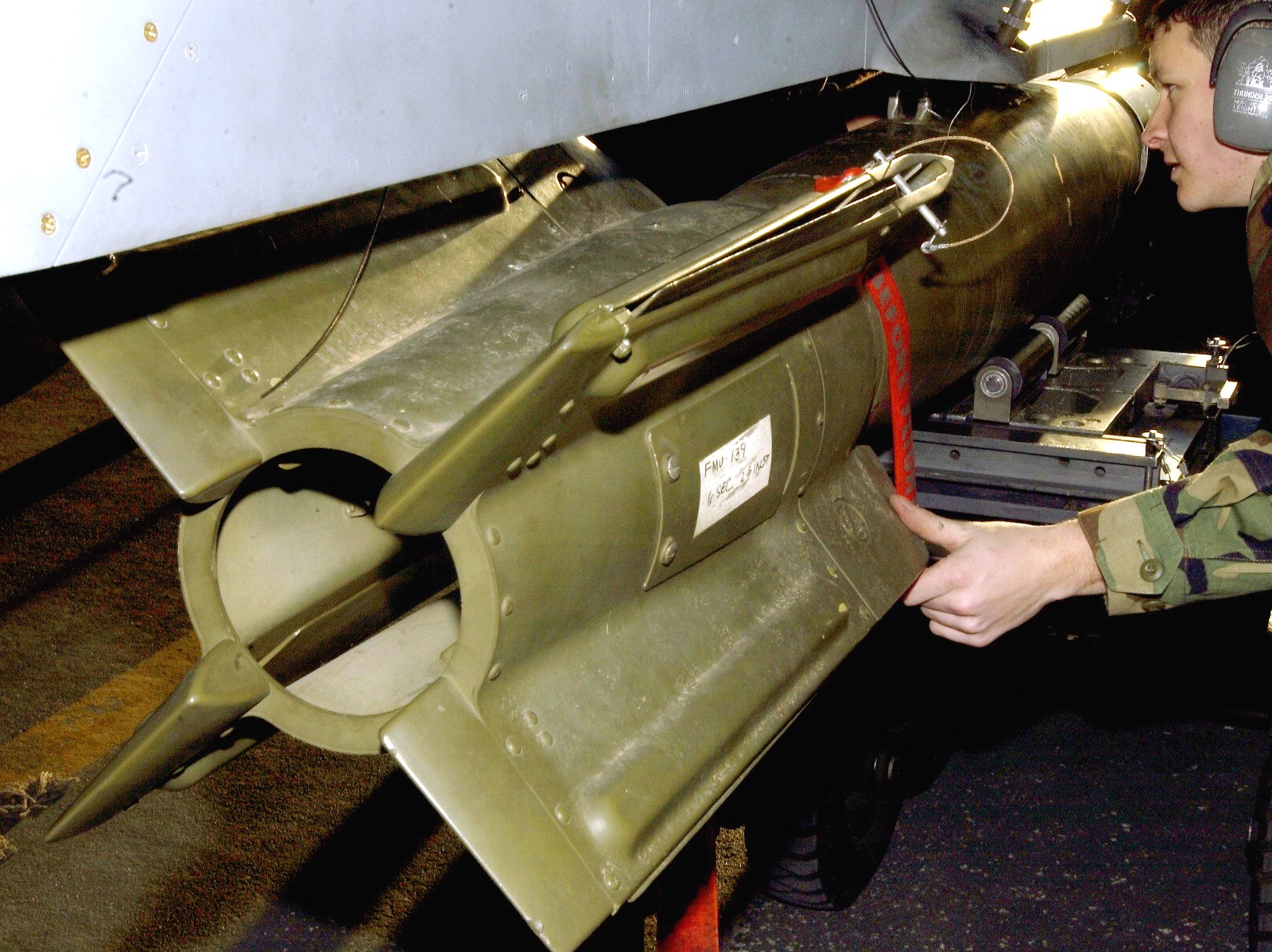 gbu-12 paveway laser guided bomb unit gbu 500 lbs air force navy marines tail kit 08
