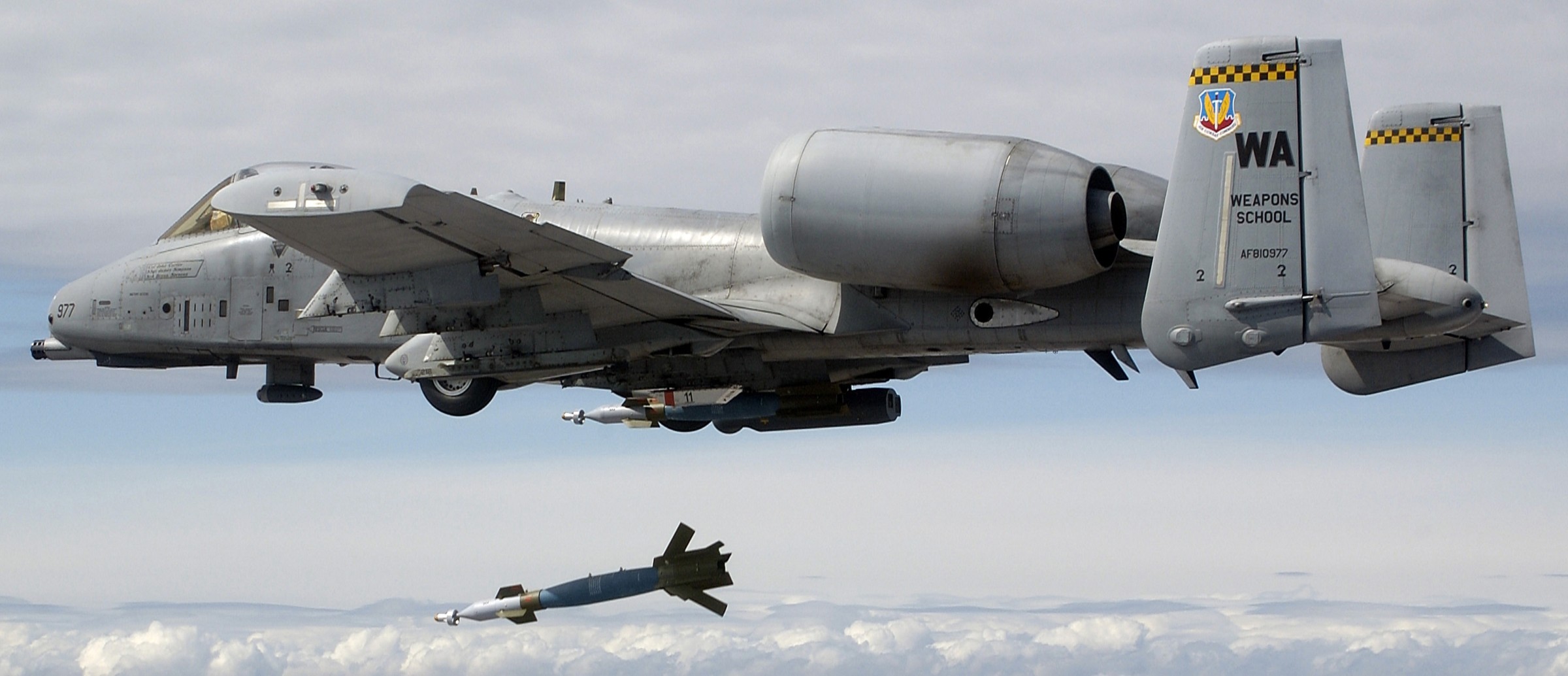 gbu-12 paveway laser guided bomb unit gbu 500 lbs air force a-10 thunderbolt 37