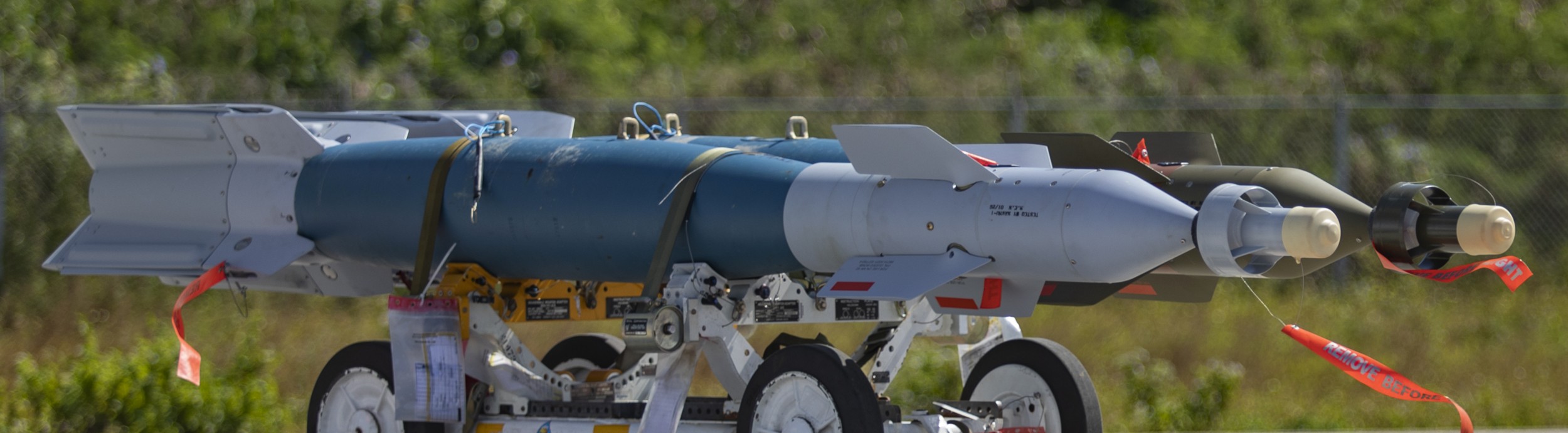 gbu-12 paveway laser guided bomb unit gbu 500 lbs air force navy marines 38