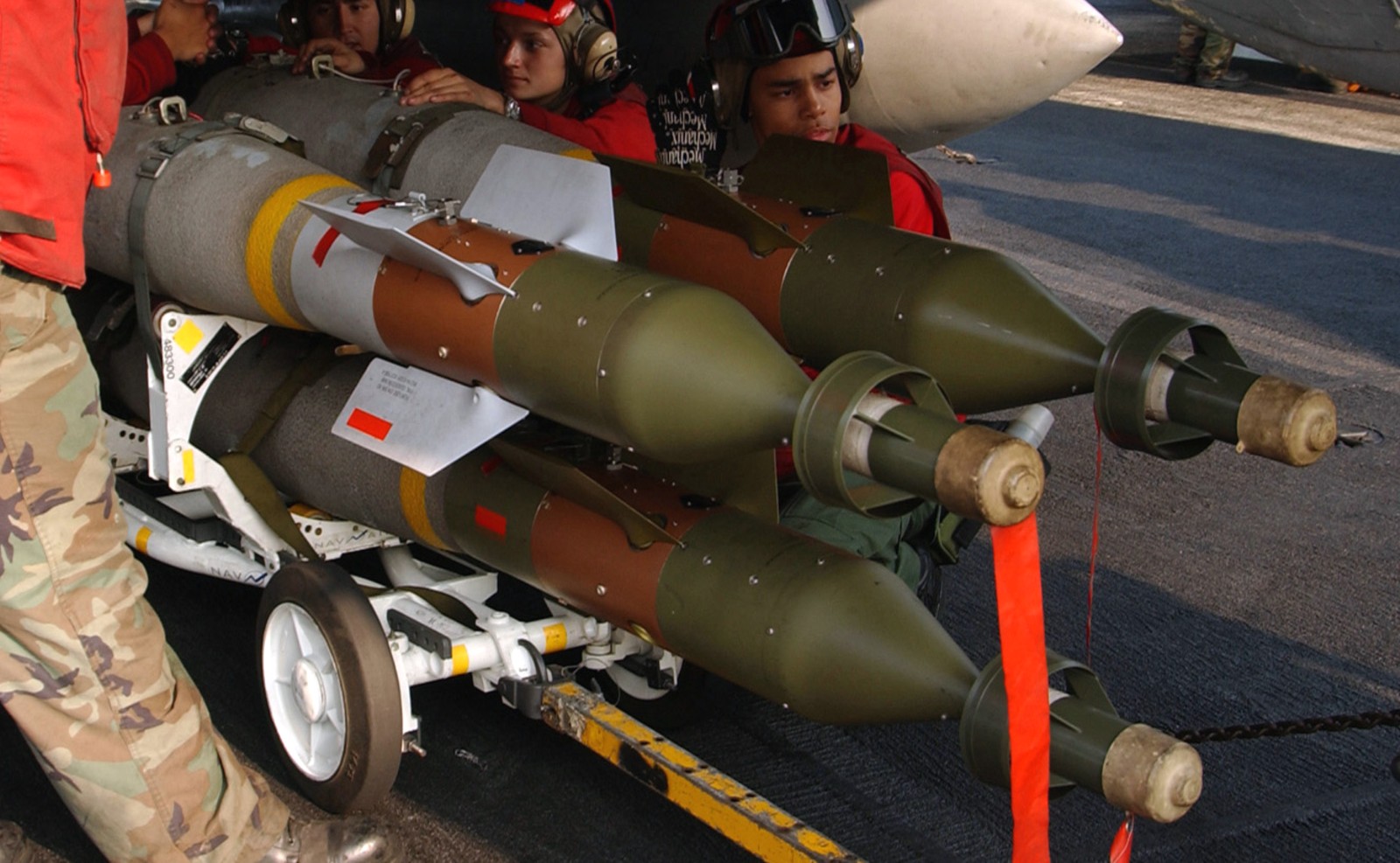 gbu-12 paveway laser guided bomb unit gbu 500 lbs air force navy marines 39