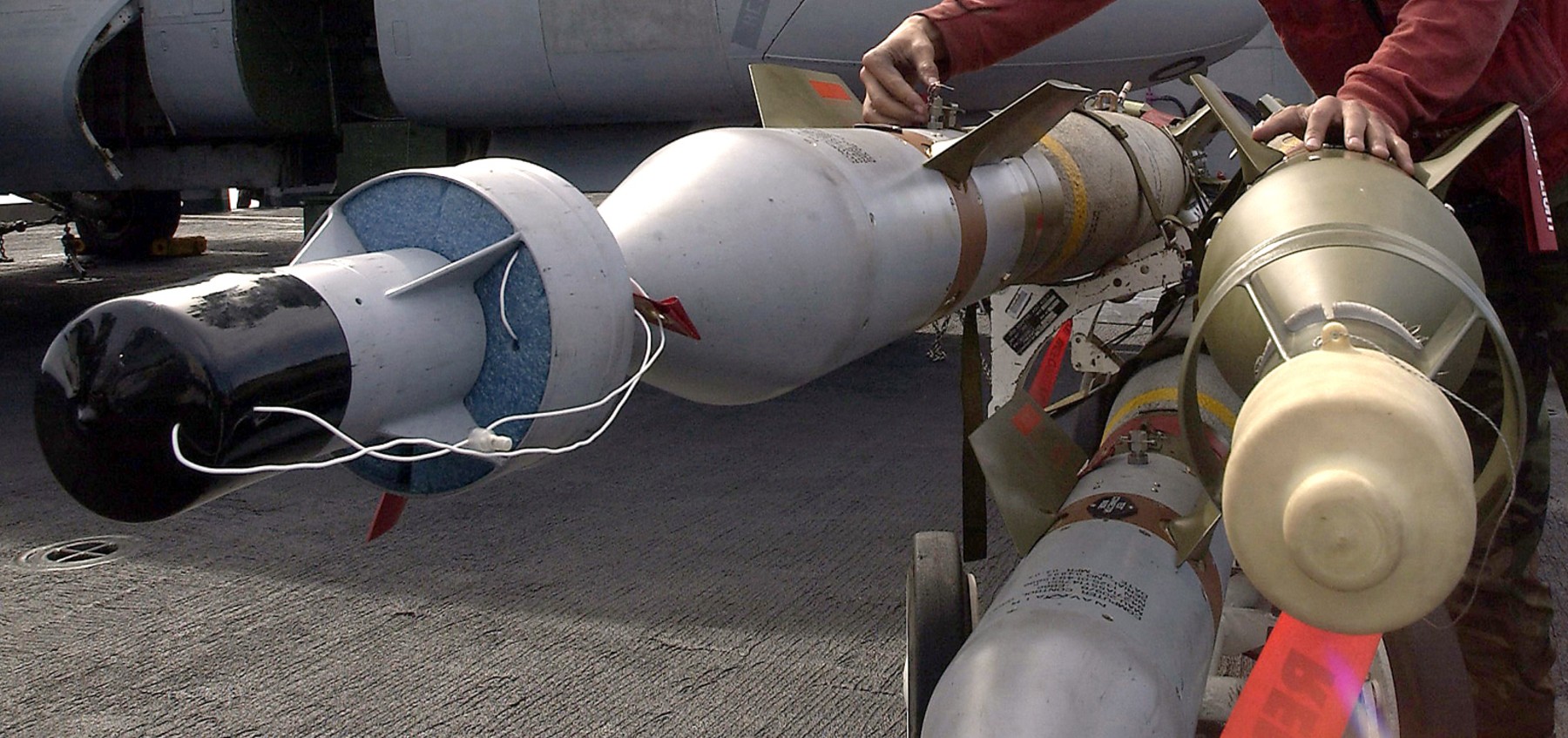 gbu-12 paveway laser guided bomb unit gbu 500 lbs air force navy marines 42