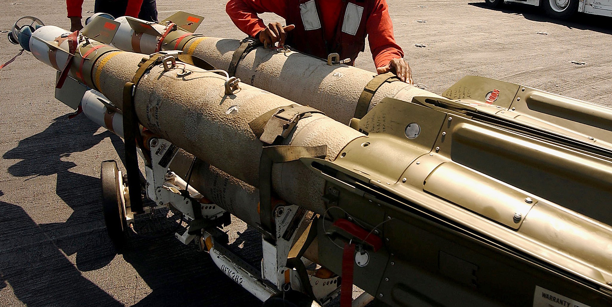 gbu-12 paveway laser guided bomb unit gbu 500 lbs air force navy marines 44