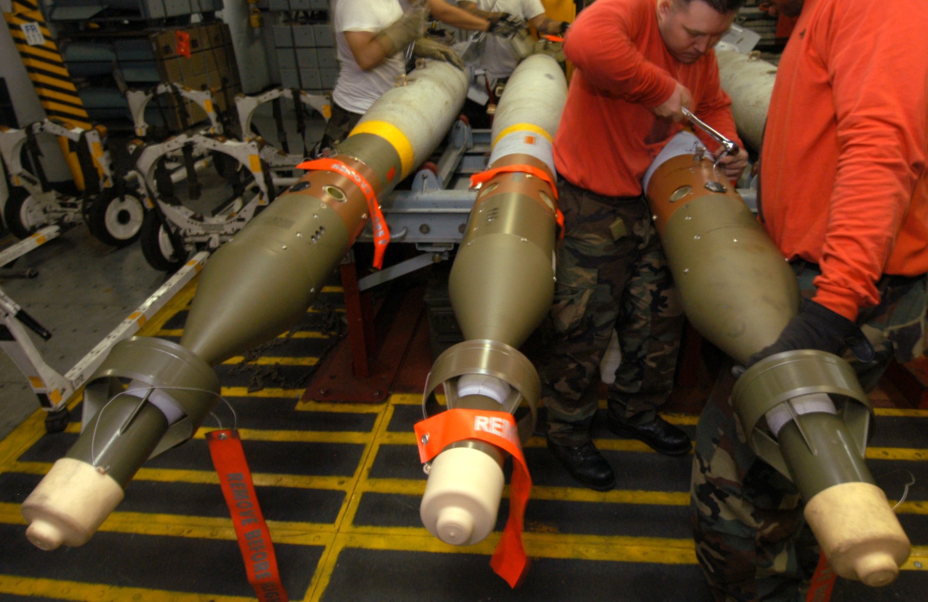 gbu-12 paveway laser guided bomb unit gbu 500 lbs air force navy marines 46