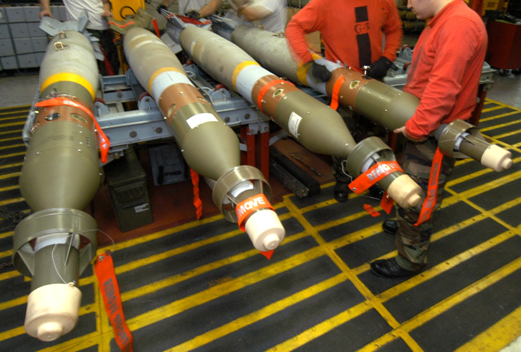 gbu-12 paveway laser guided bomb unit gbu 500 lbs air force navy marines 47