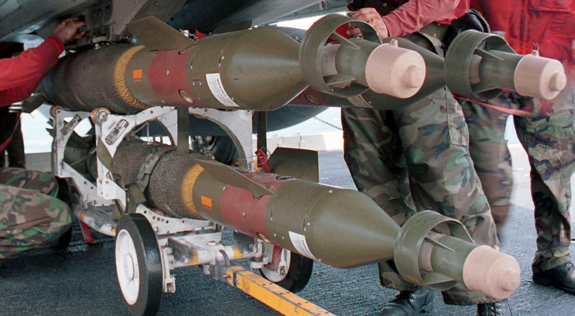 gbu-16 paveway laser guided bomb unit gbu 1000 lbs air force navy marines 03