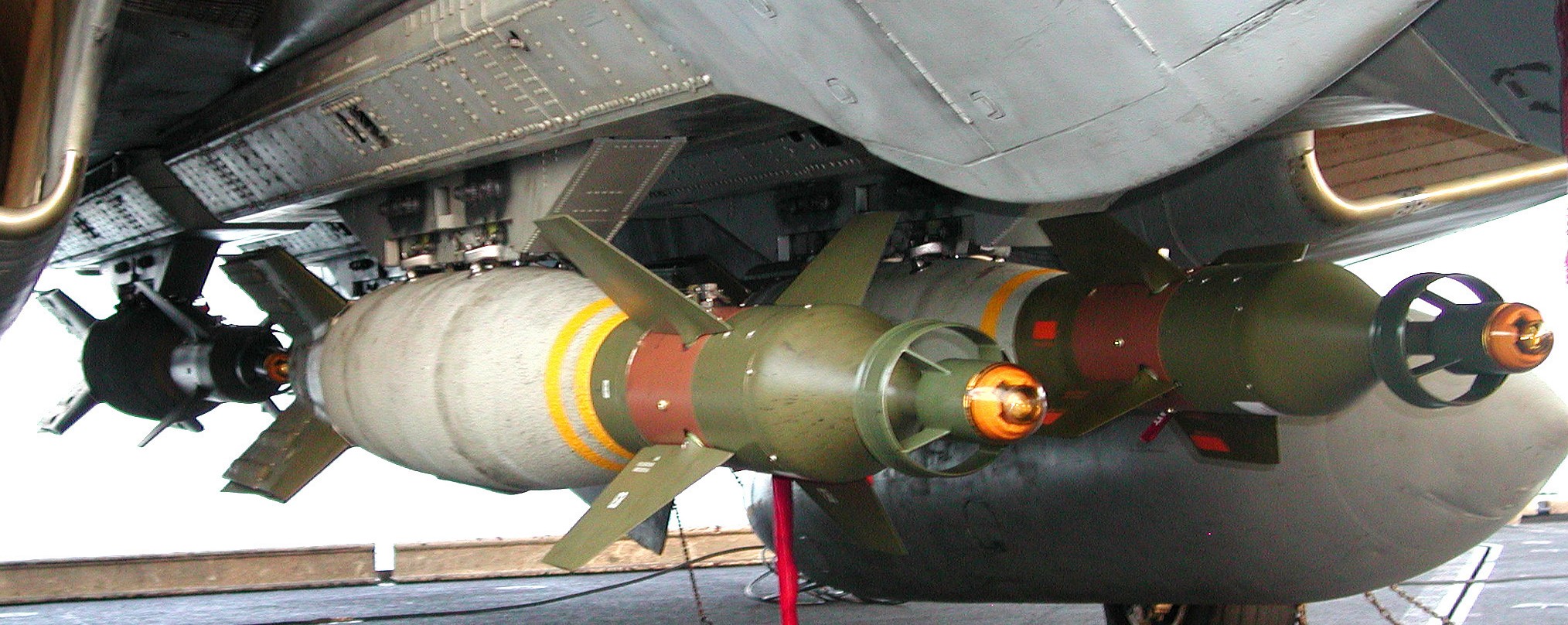 gbu-16 paveway laser guided bomb unit gbu 1000 lbs air force navy marines 08