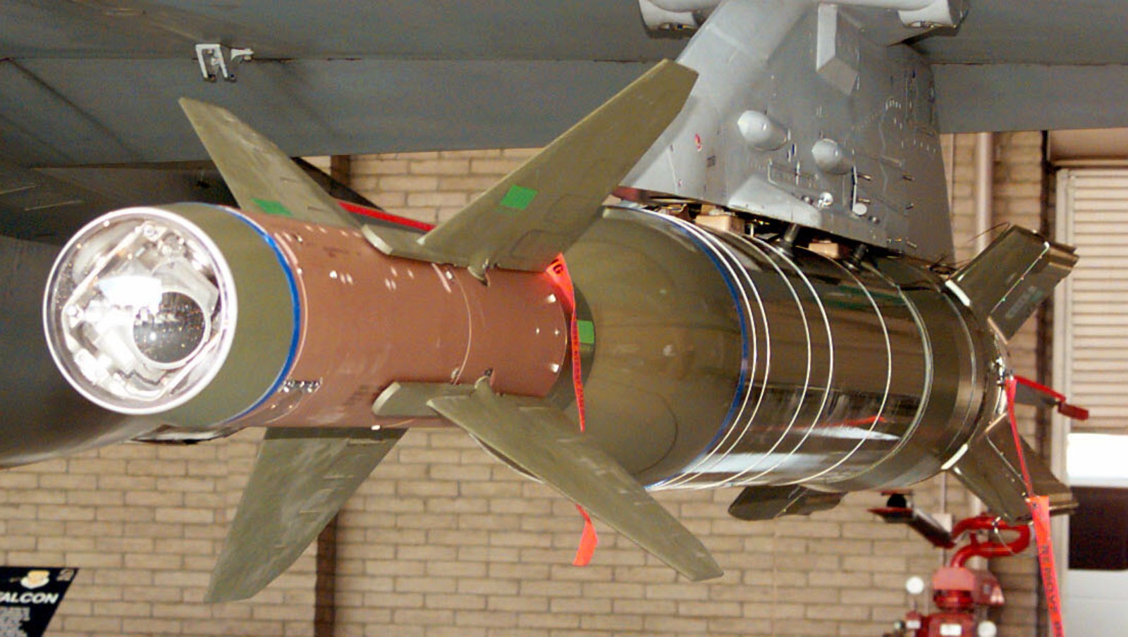 gbu-27 paveway laser guided bomb unit gbu 2000 lbs penetrator air force navy marines 02