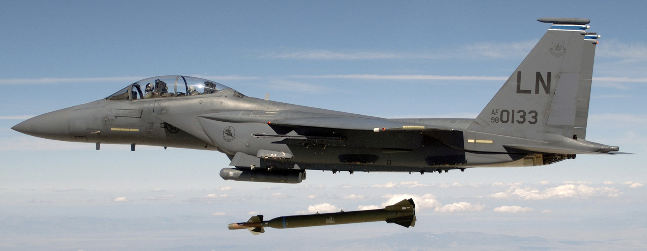 gbu-28 paveway laser guided bomb unit gbu 5000 lbs penetrator bunker buster us air force navy marines 03