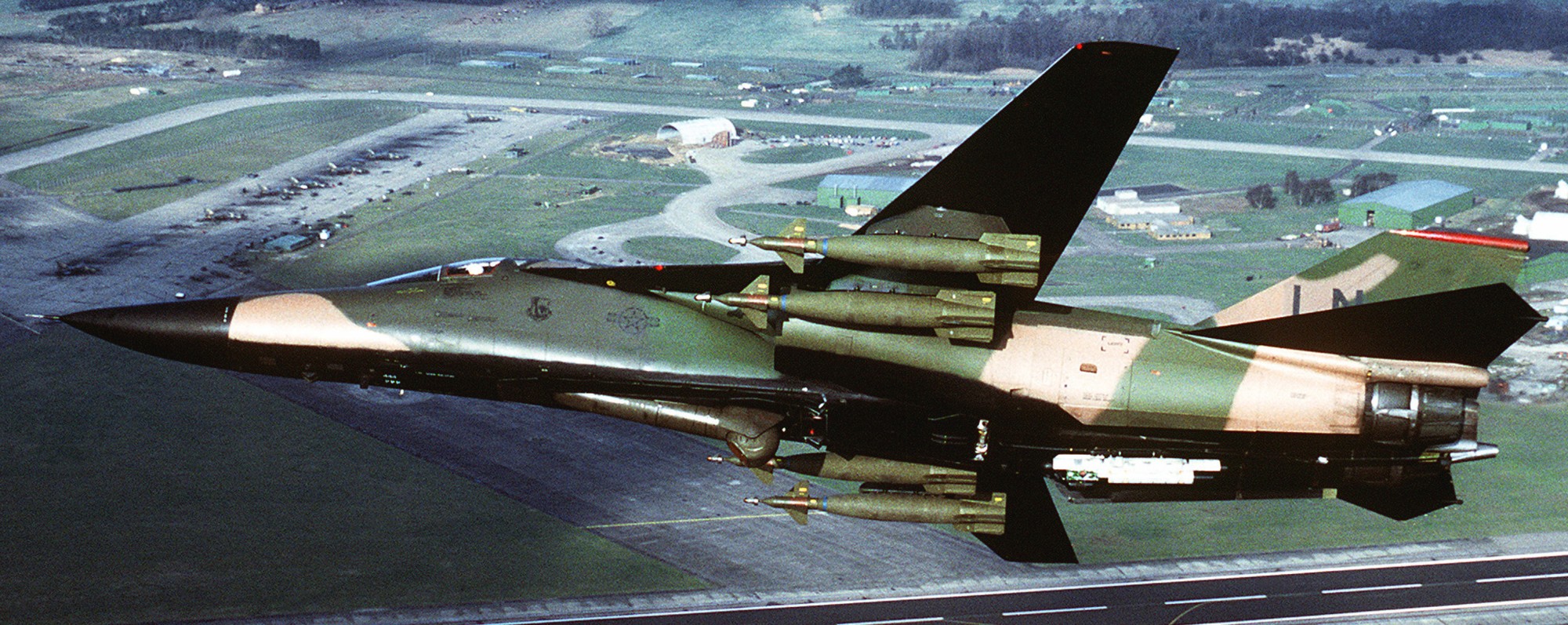 gbu paveway laser guided bomb unit us air force navy marines f-111 aardvark 12