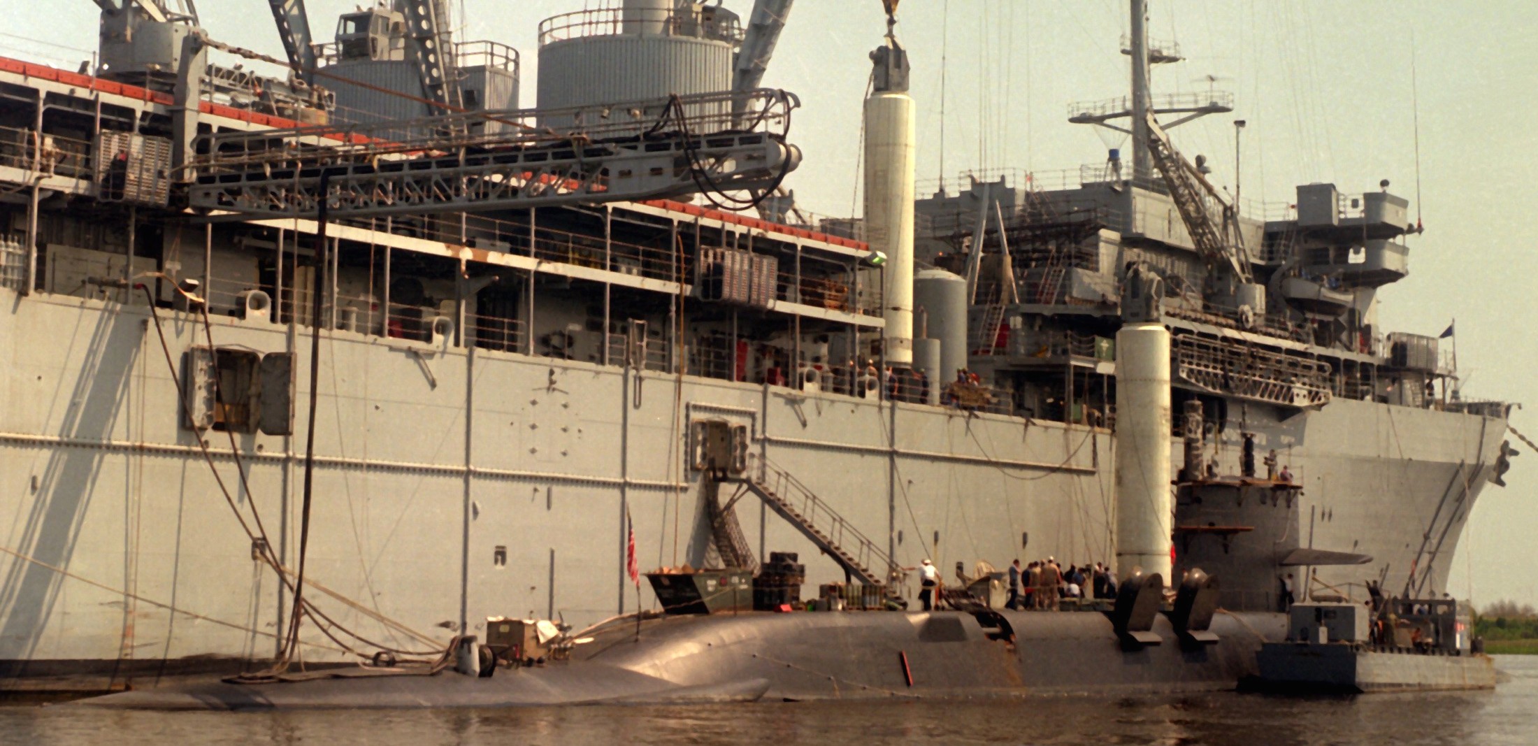 ugm-96 trident i c4 submarine-launched ballistic missile slbm james madison class ssbn benjamin franklin ohio 02