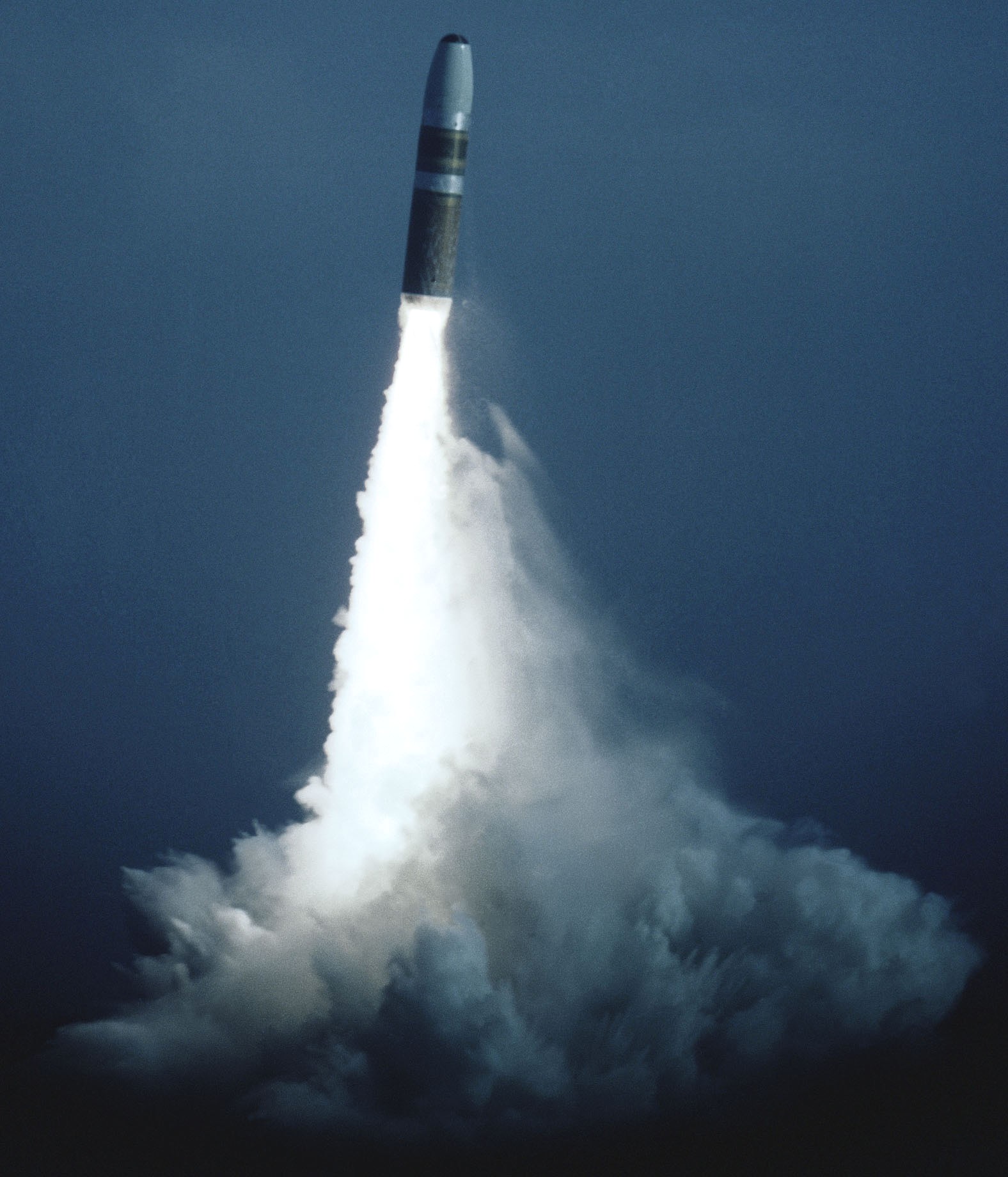 ugm-96 trident i c4 submarine-launched ballistic missile slbm james madison class ssbn benjamin franklin ohio 03