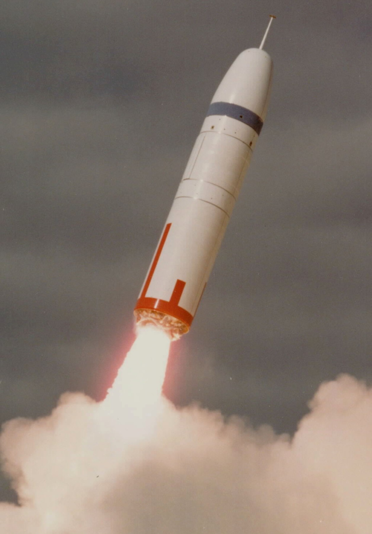 ugm-96 trident i c4 submarine-launched ballistic missile slbm james madison class ssbn benjamin franklin ohio 08