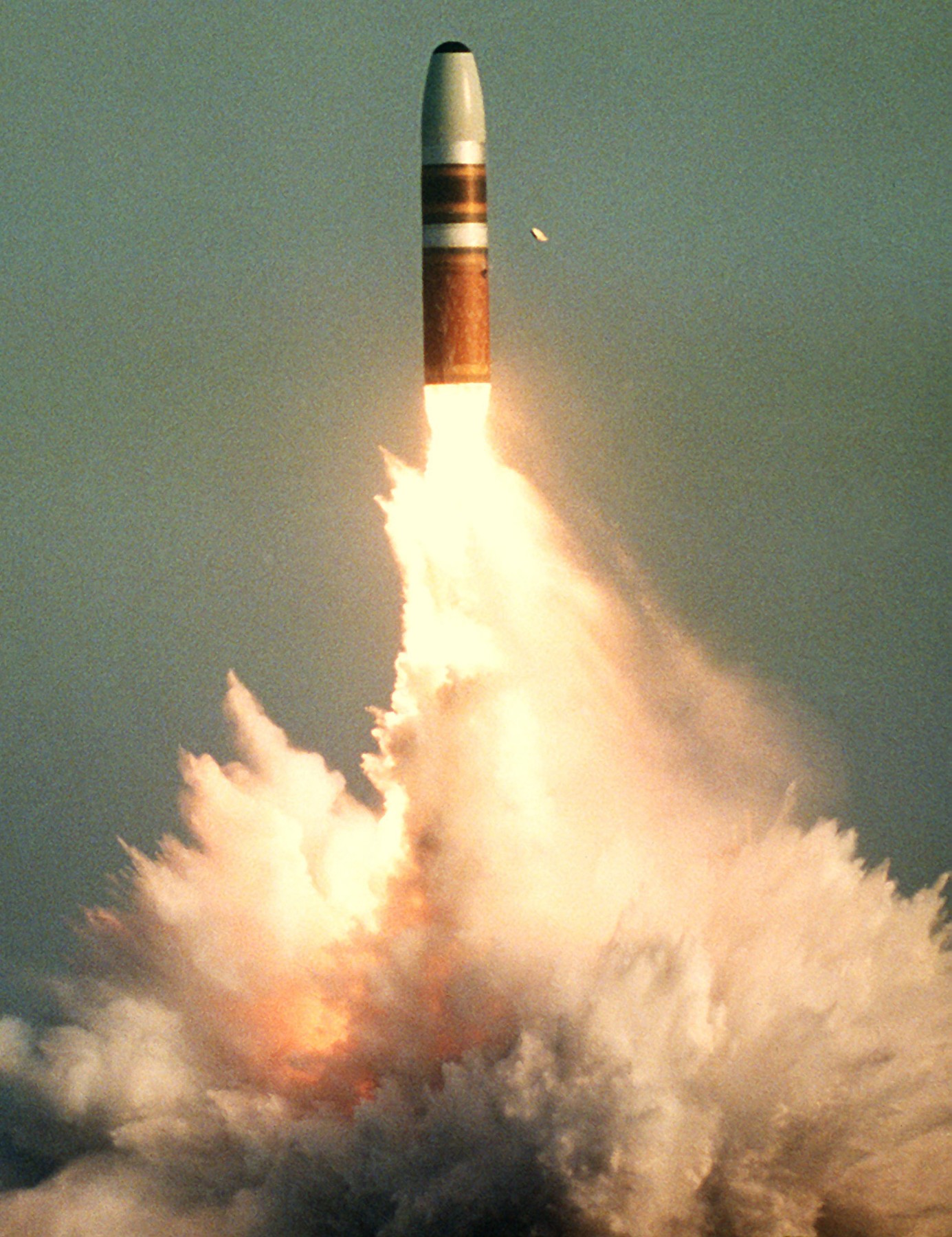 ugm-96 trident i c4 submarine-launched ballistic missile slbm james madison class ssbn benjamin franklin ohio 10