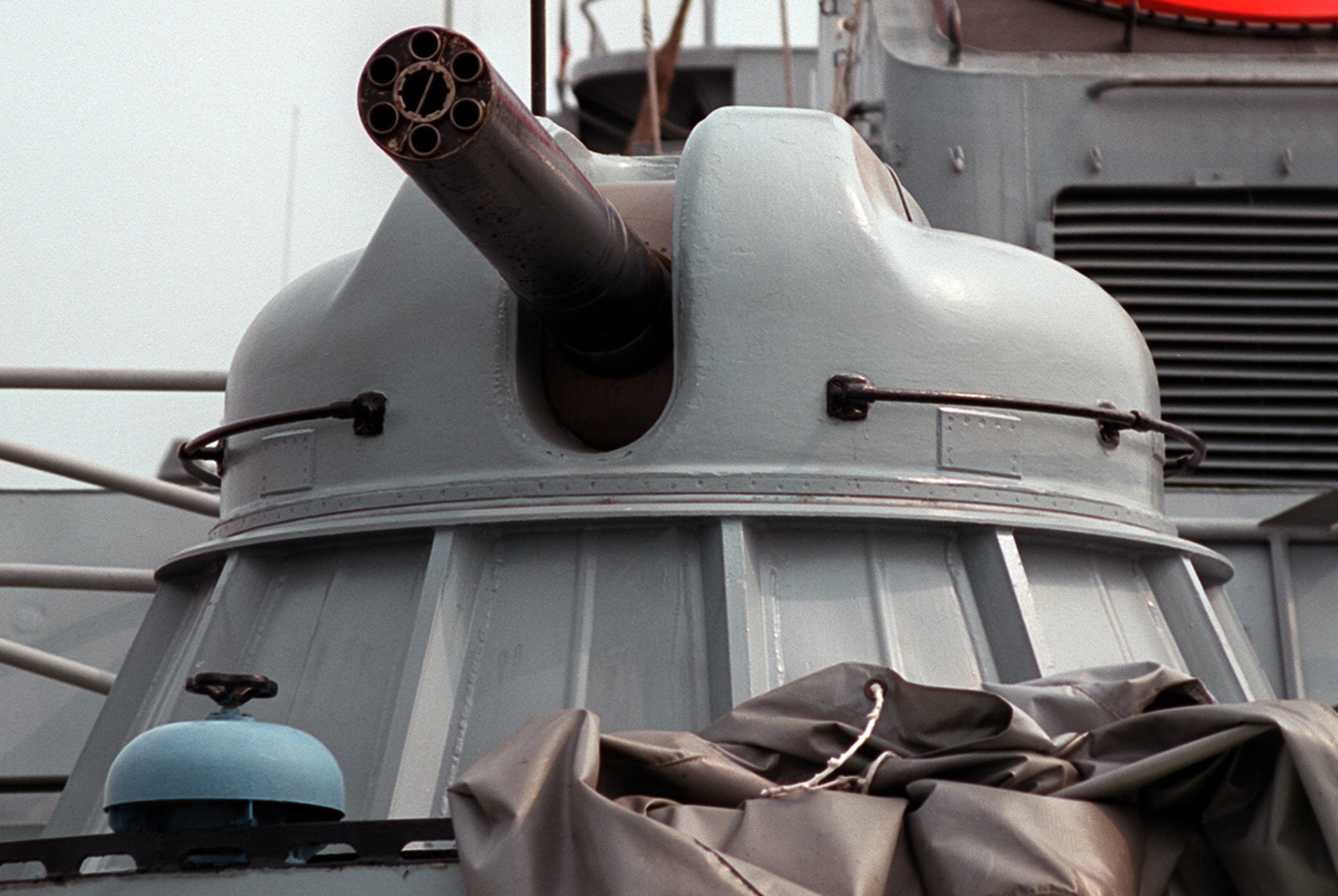 ak-630m ciws close-in weapon system 30 mm navy 05