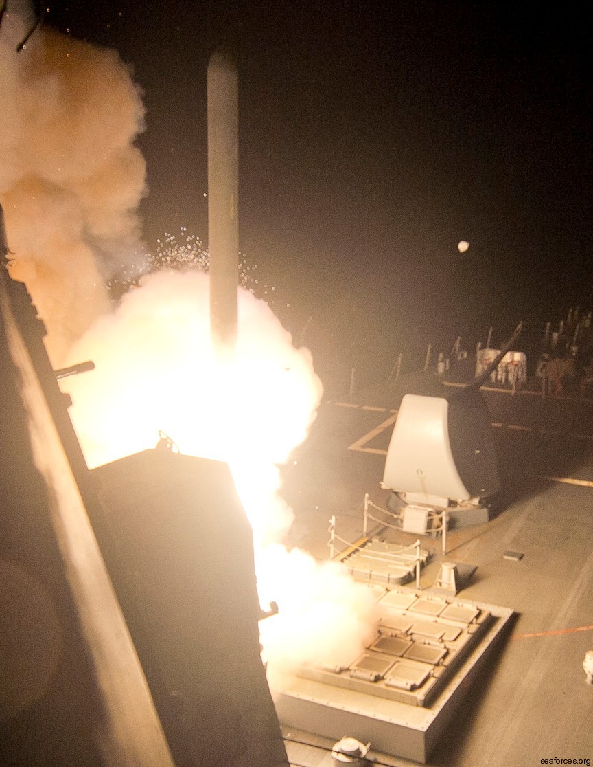 bgm rgm-109 tomahawk land attack missile tlam us navy 12