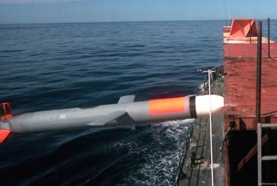 bgm rgm-109 tomahawk land attack missile tlam us navy 19 impact