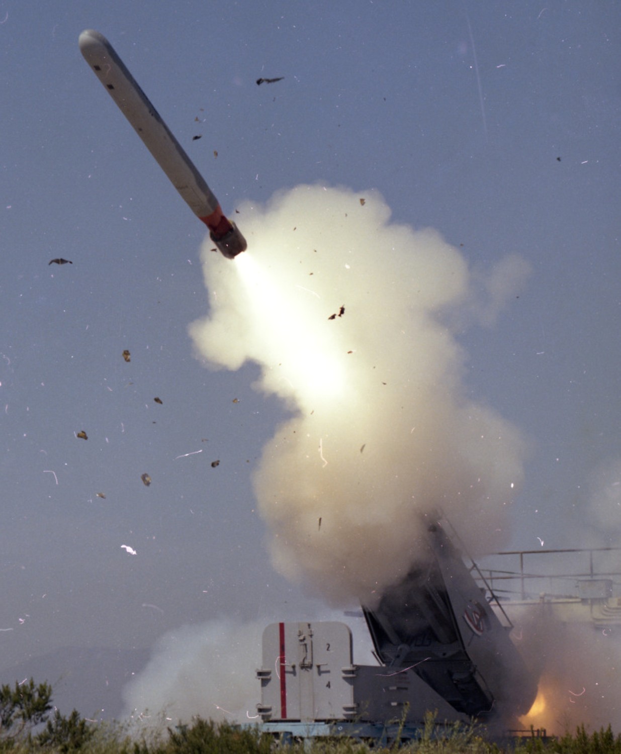 mk.143 armored box launcher abl bgm-109 tomahawk tlam land attack missile us navy 48