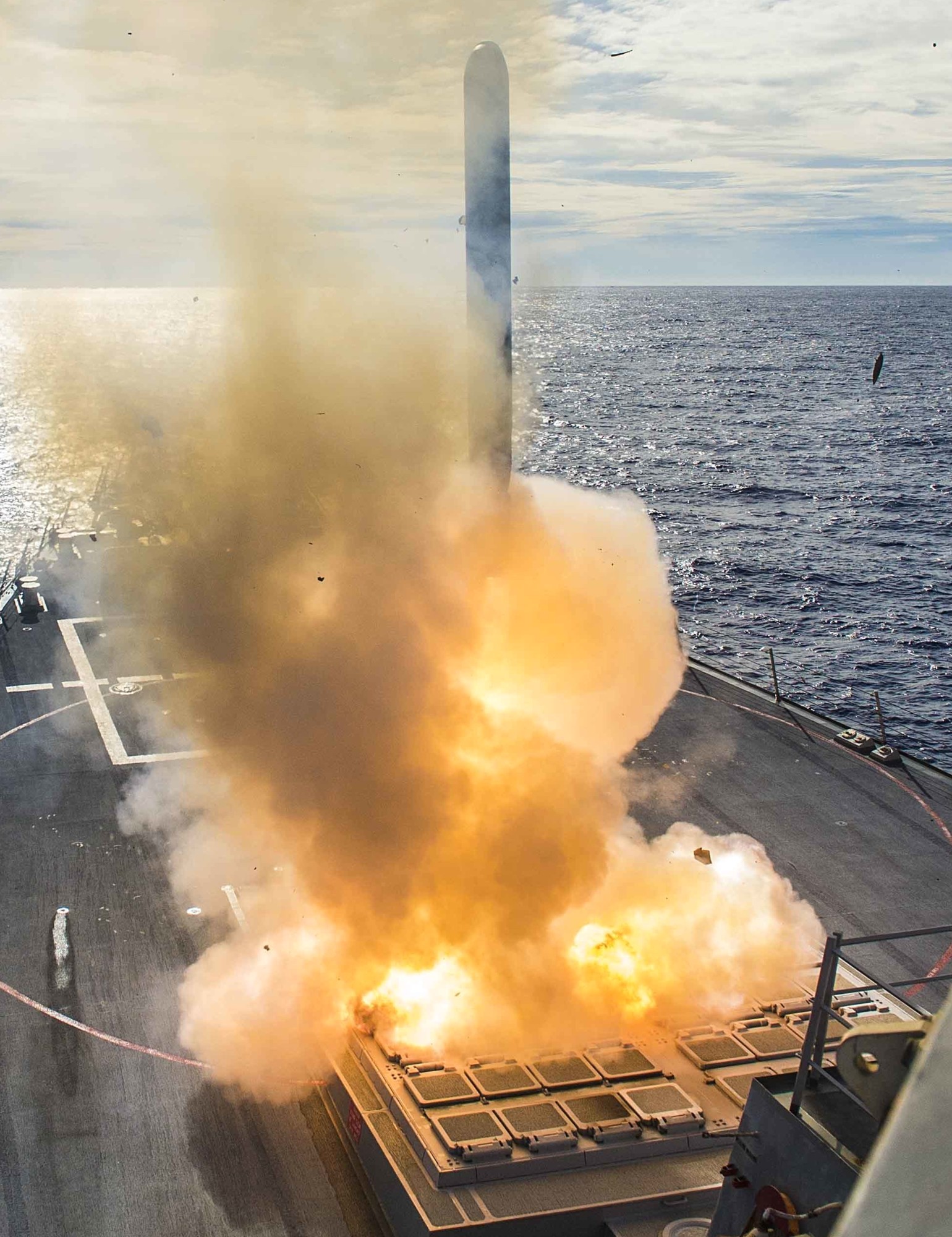 rgm-109 tomahawk land attack missile tlam us navy 55