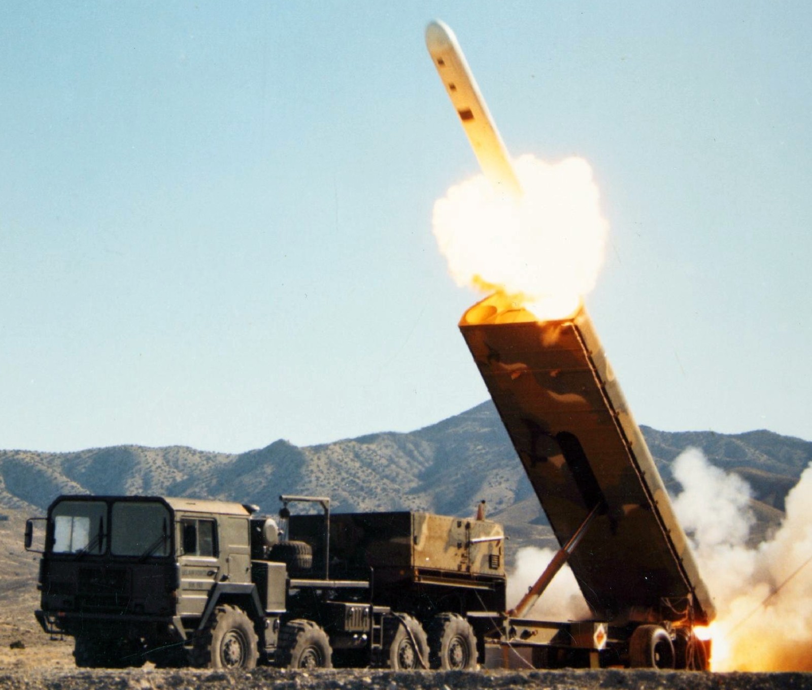 bgm-109g gryphon ground launched cruise missile glcm tomahawk us army 0406