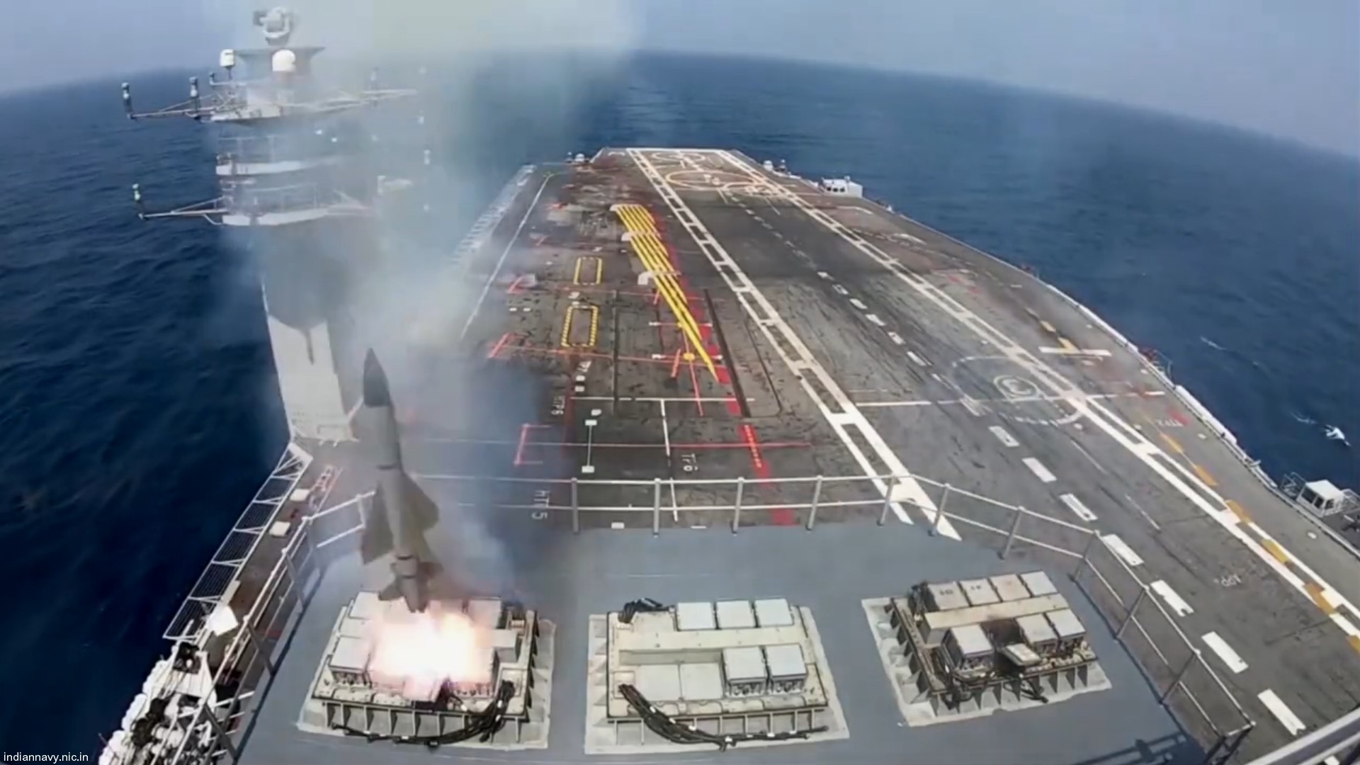 barak-1 sam missile iai rafael vertical launching system vls indian navy r33 ins vikramaditya aircraft carrier 15
